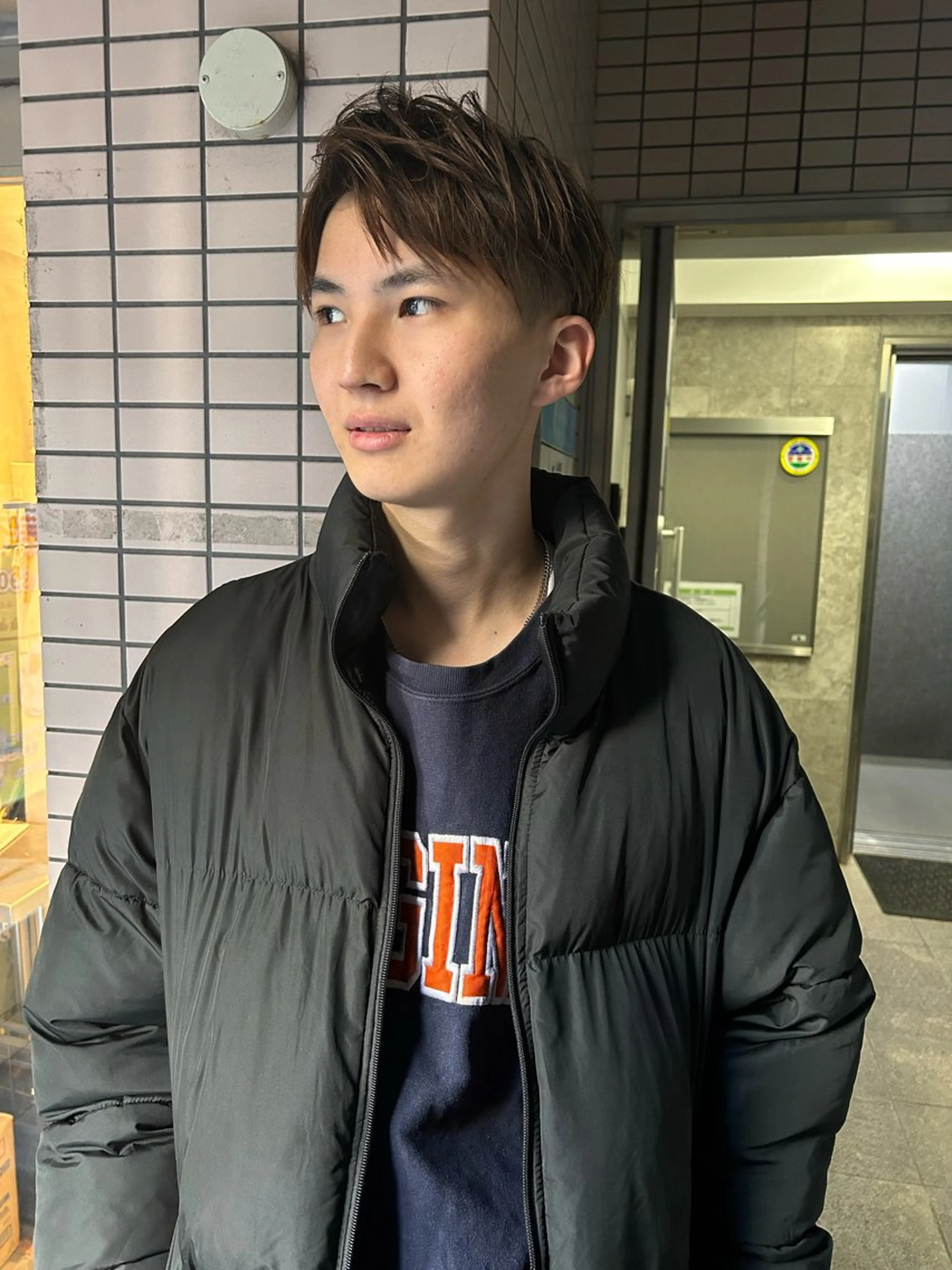 ショート メンズ メンズブリーチ メンズハイライト メンズインナーカラー メンズパーマ プードルパーマ カット charme所属・💈メンズカット ✂︎伊藤大輝💈のヘアスタイル