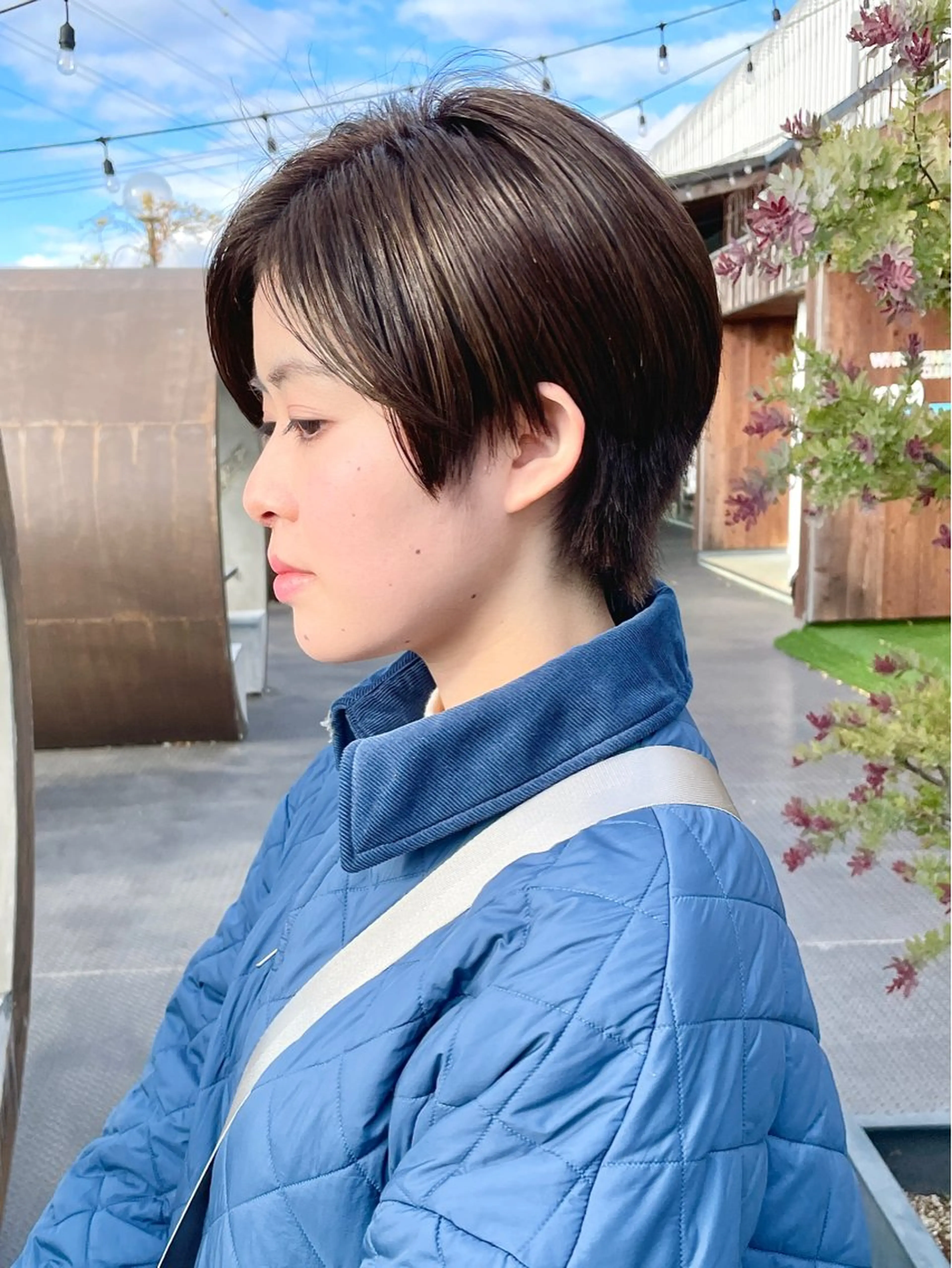ショート カラー 岡田 恭明のヘアスタイル