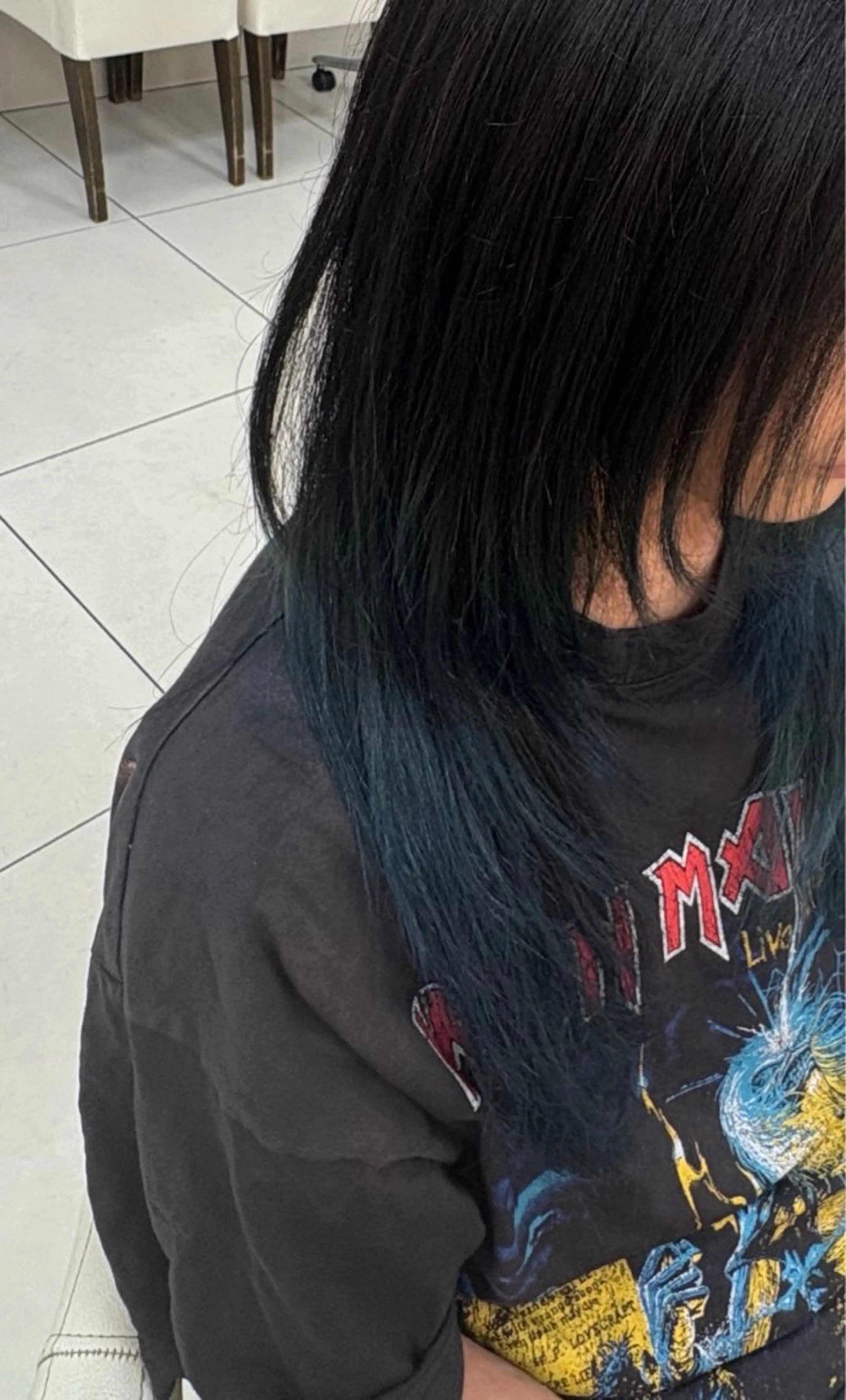 ロング カラー 鵜野 惠帆のヘアスタイル