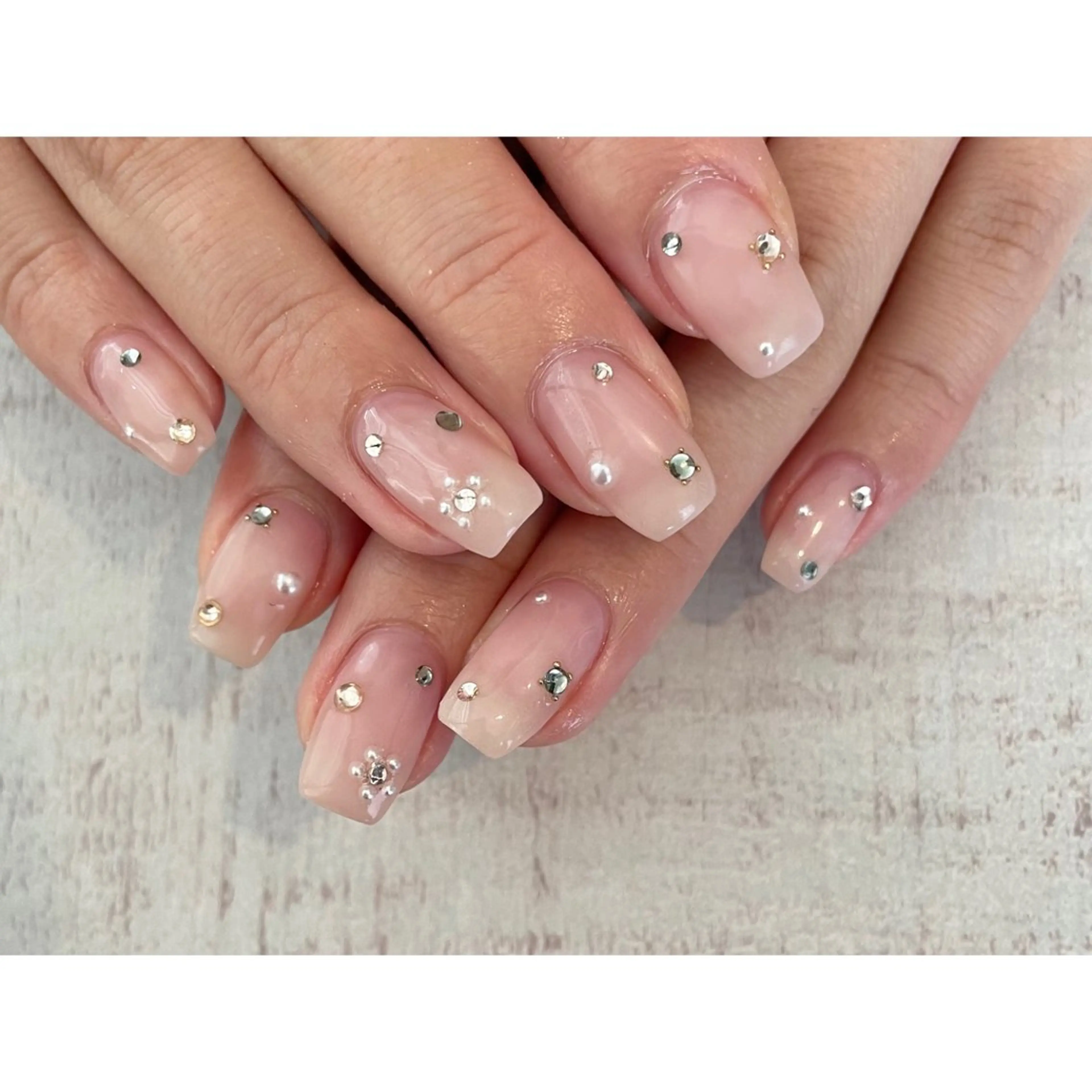 ネイル ハンドネイル 𖡼 yumenoのネイルデザイン