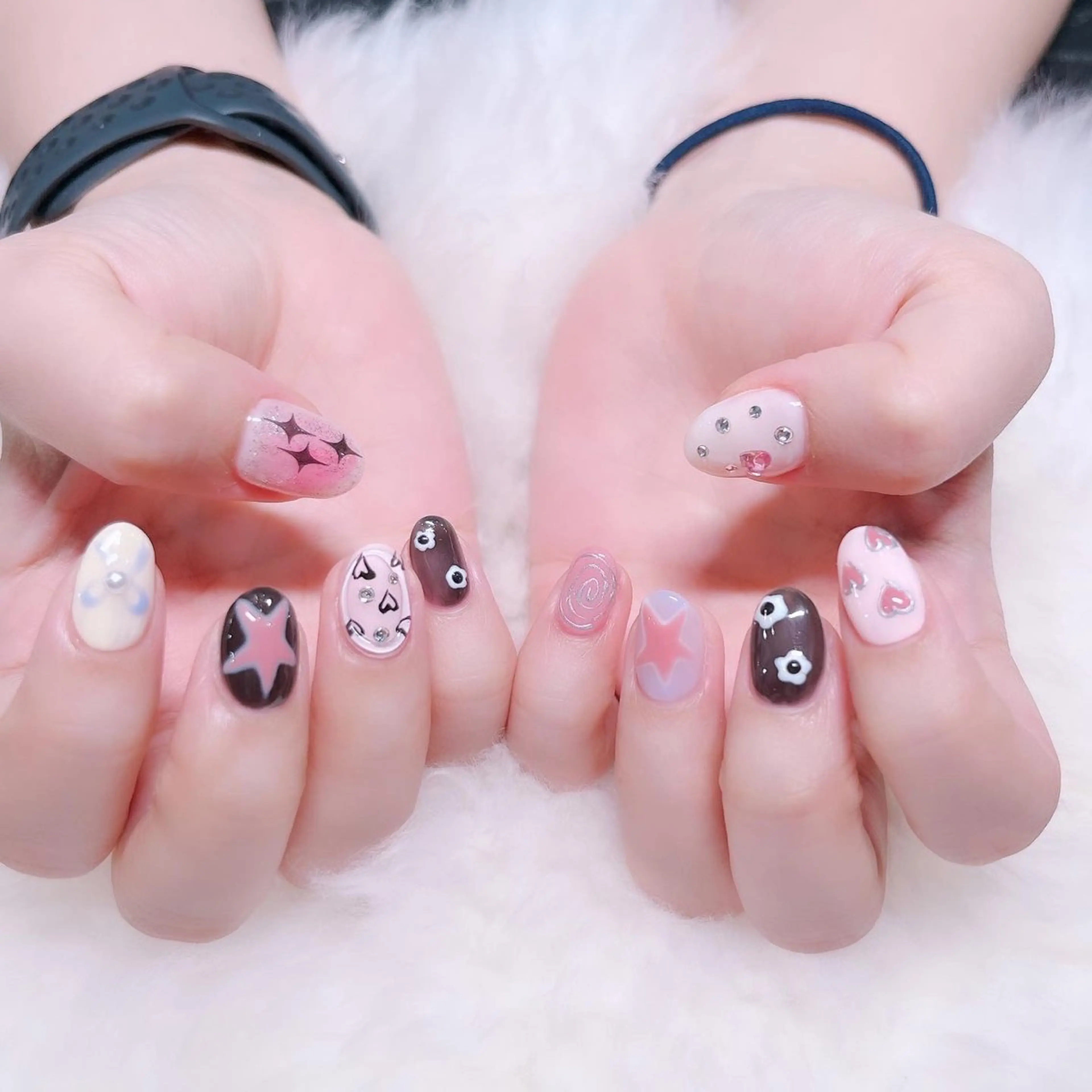 ネイル ハンドネイル 根津 綾子のネイルデザイン