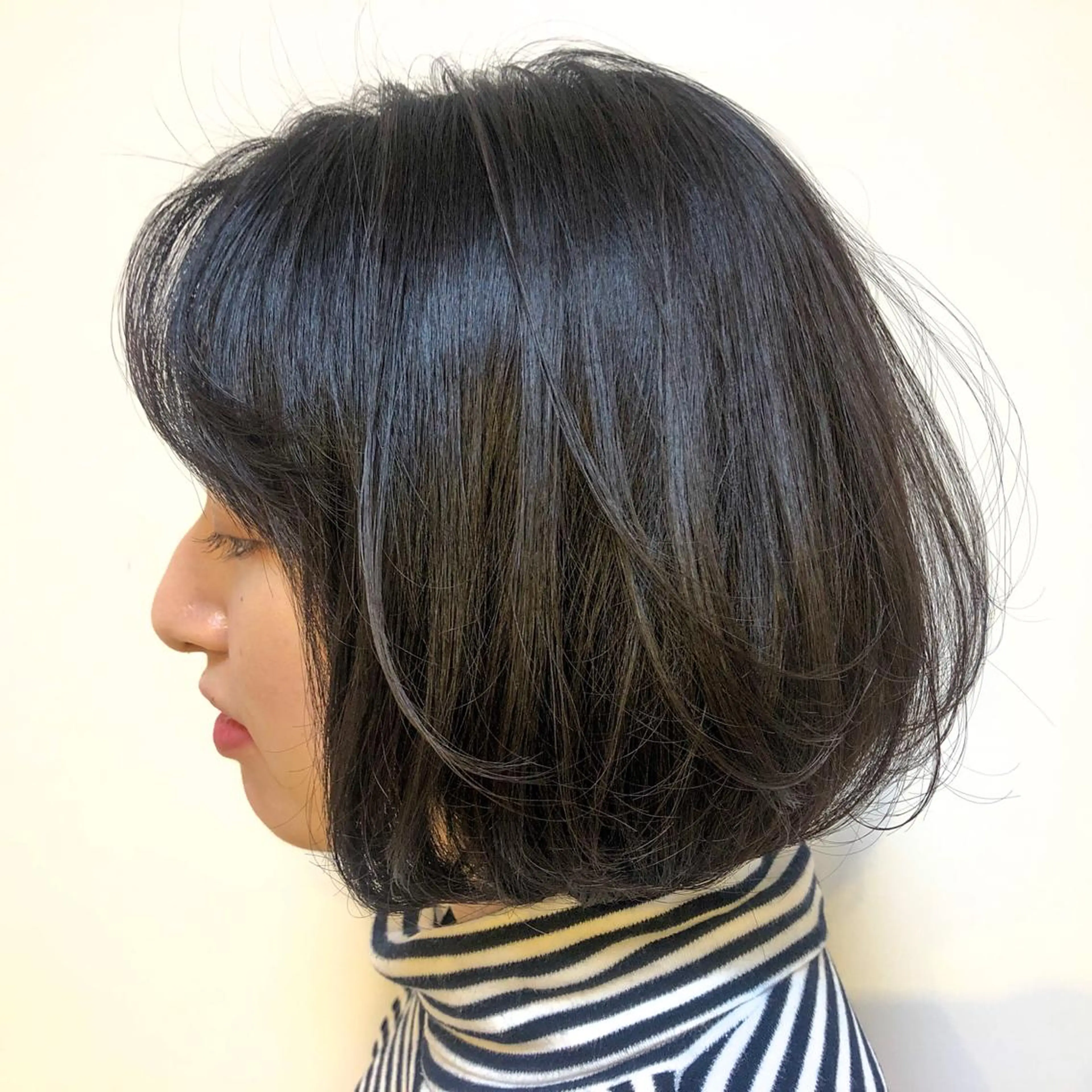 ショート ワンレンボブ ボブ 尾籠 美幸 (オゴモリ ミユキ)のヘアスタイル