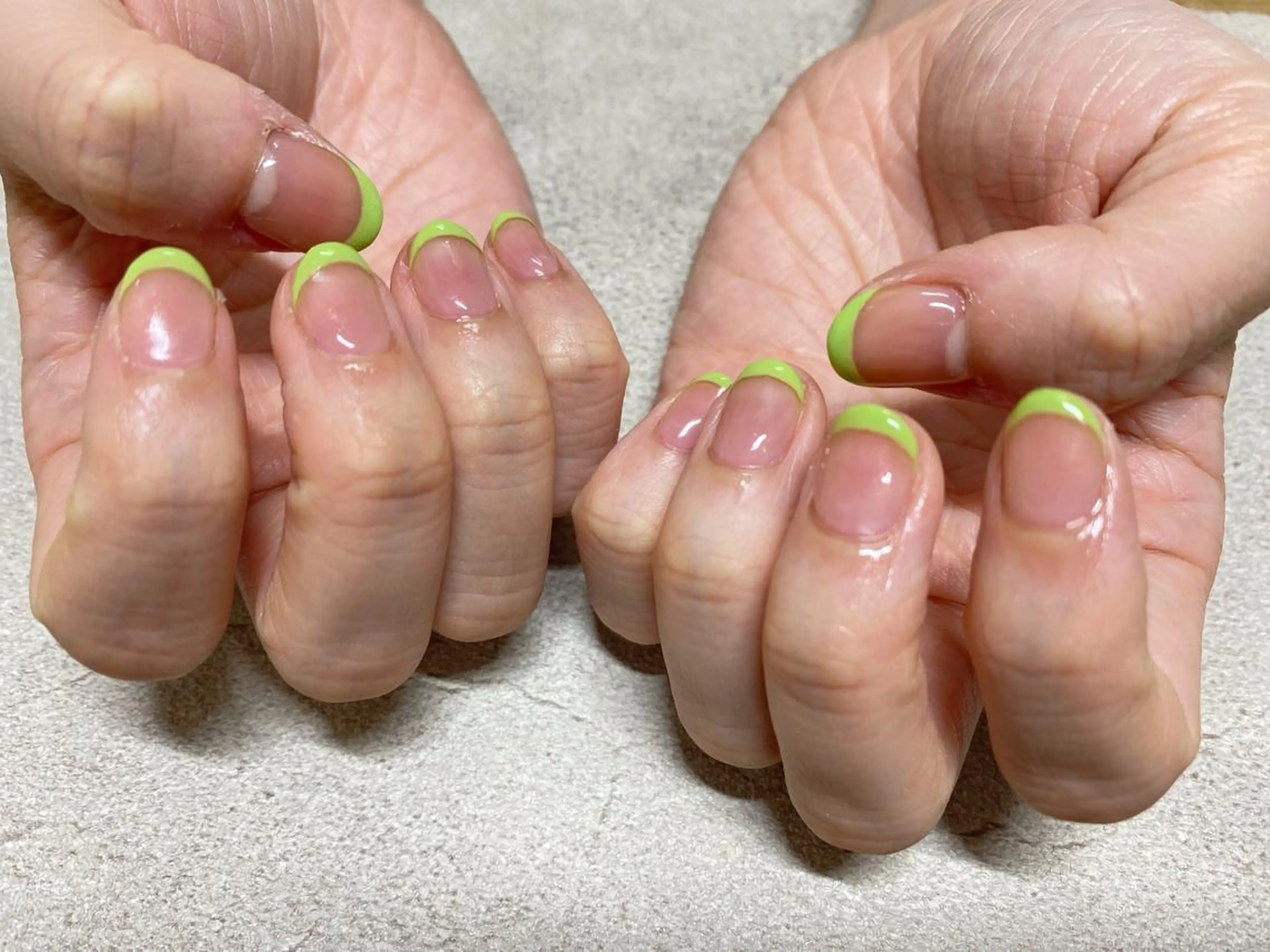 ネイル フレンチネイル Mogu nail 二子玉川のネイルデザイン