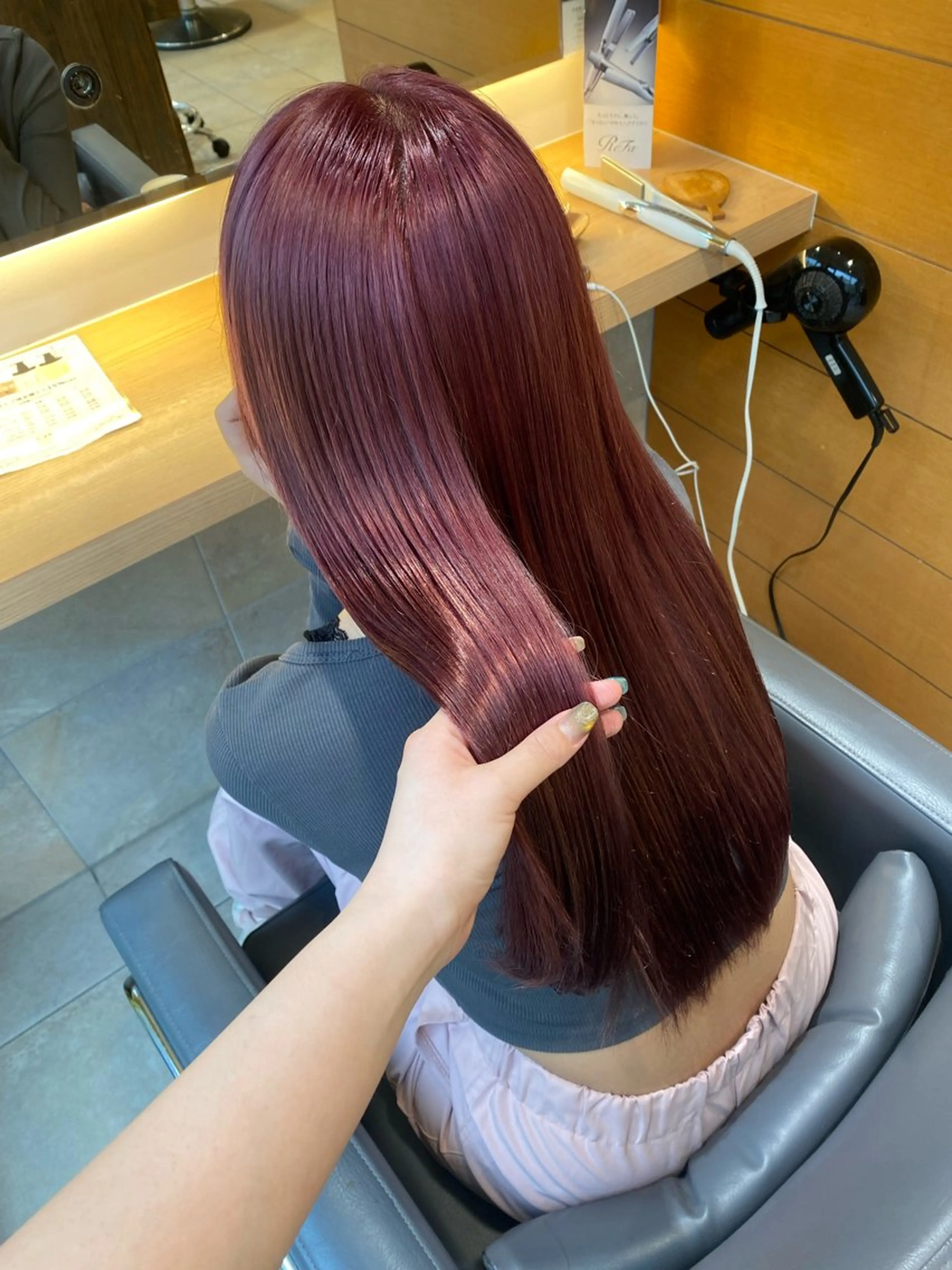 カラー ヘアカラー 谷川 あかりのヘアスタイル