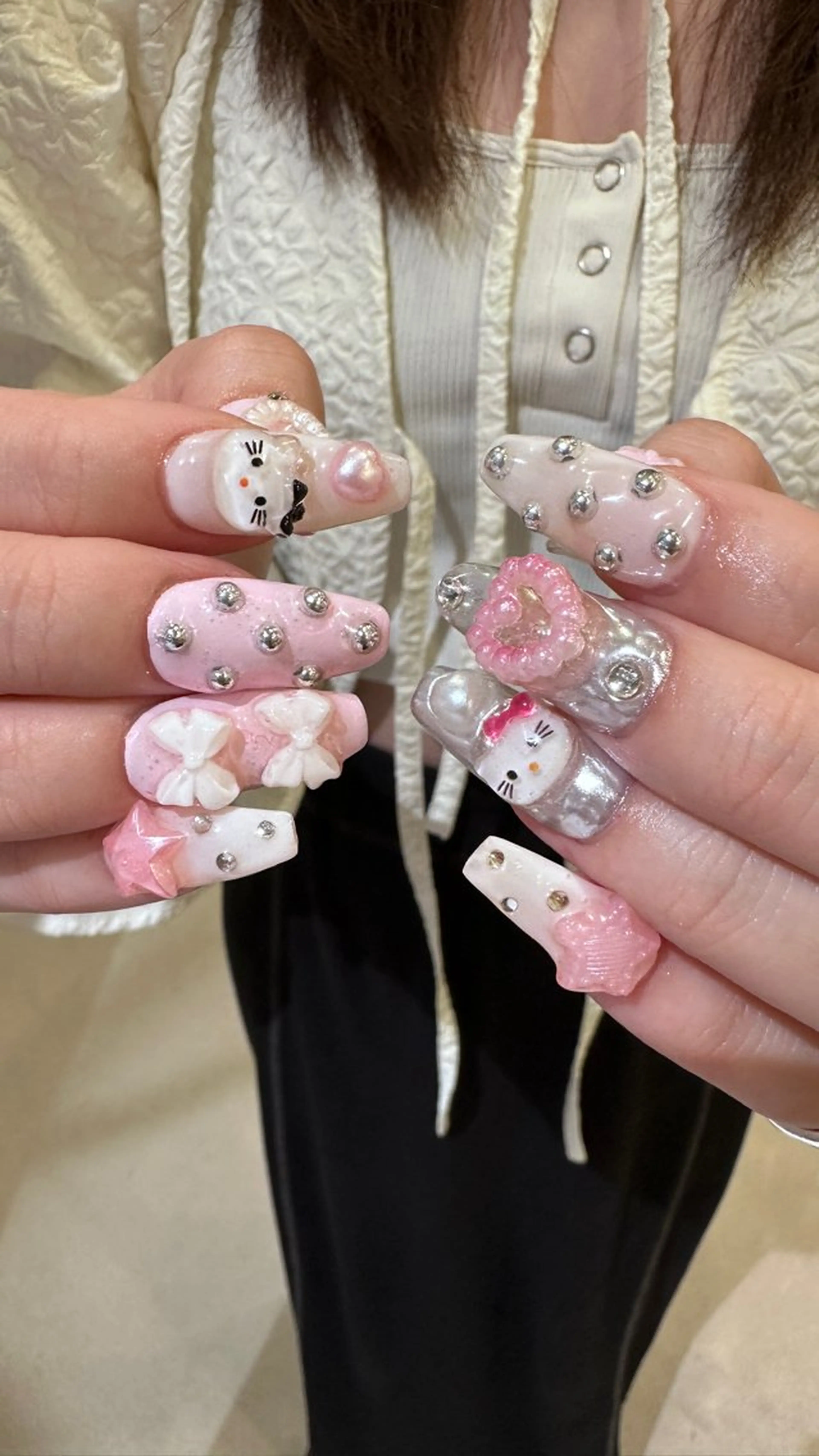 ネイル ハンドネイル 👽個性派ネイル🎀 komachiのマツエク・マツパデザイン