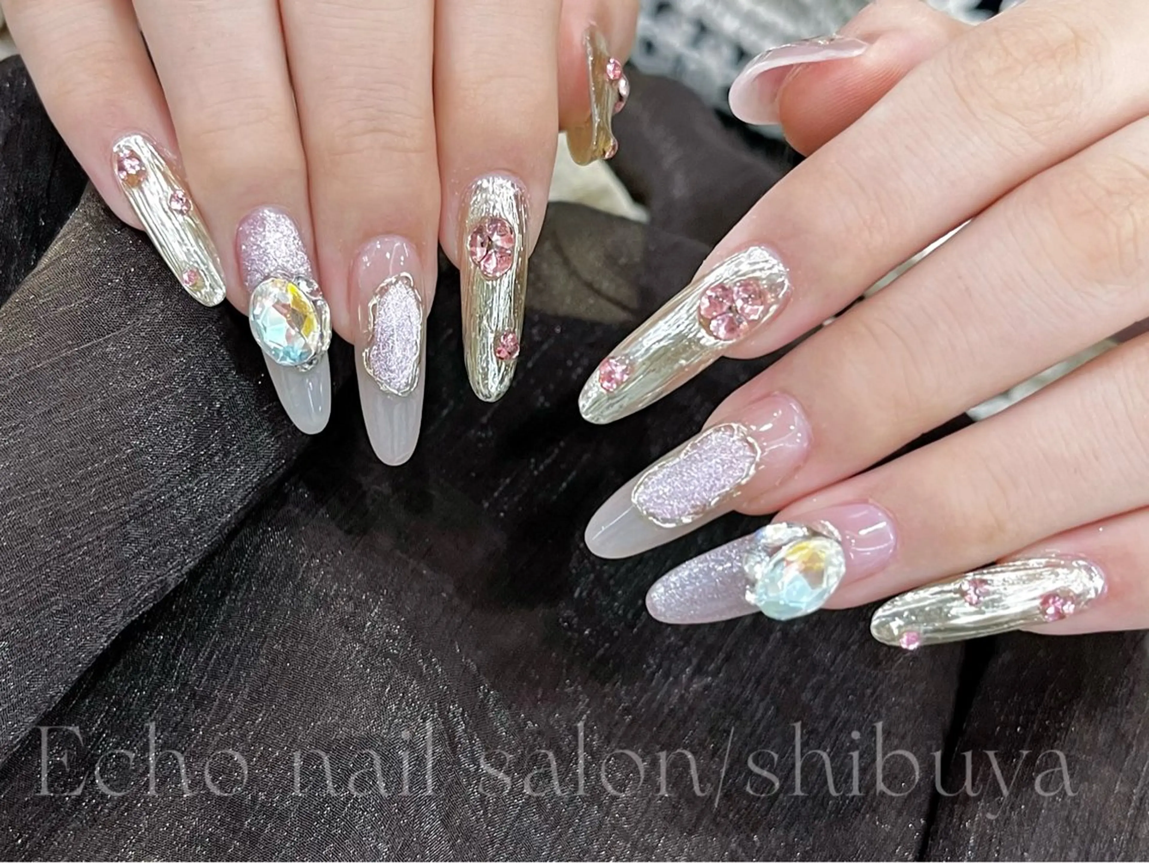 ロング ハンドネイル Echo Nail Salonのネイルデザイン