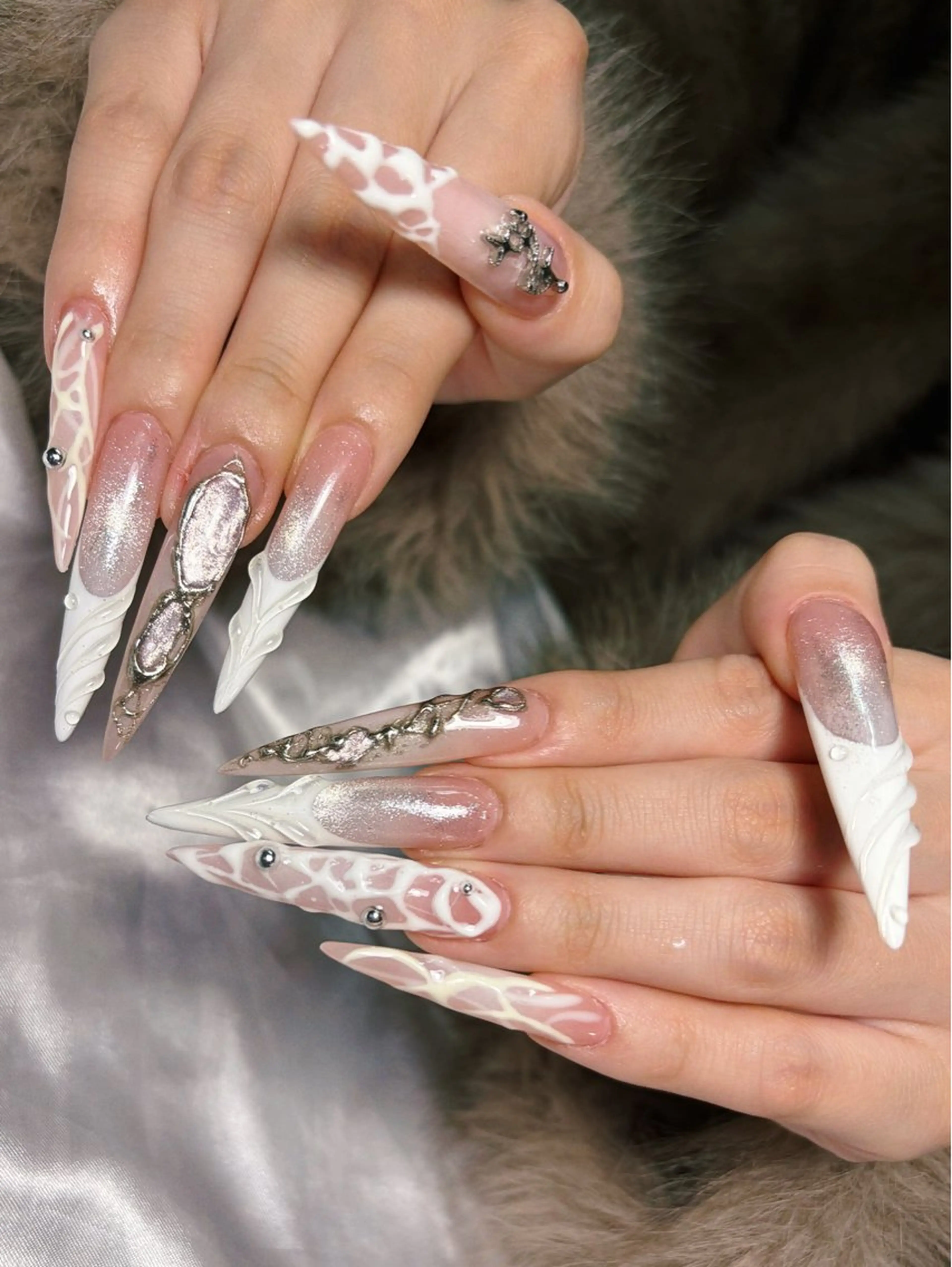 ネイル ハンドネイル LEELA NAIL STUDIO所属・LEELA NAIL STUDIOのネイルデザイン