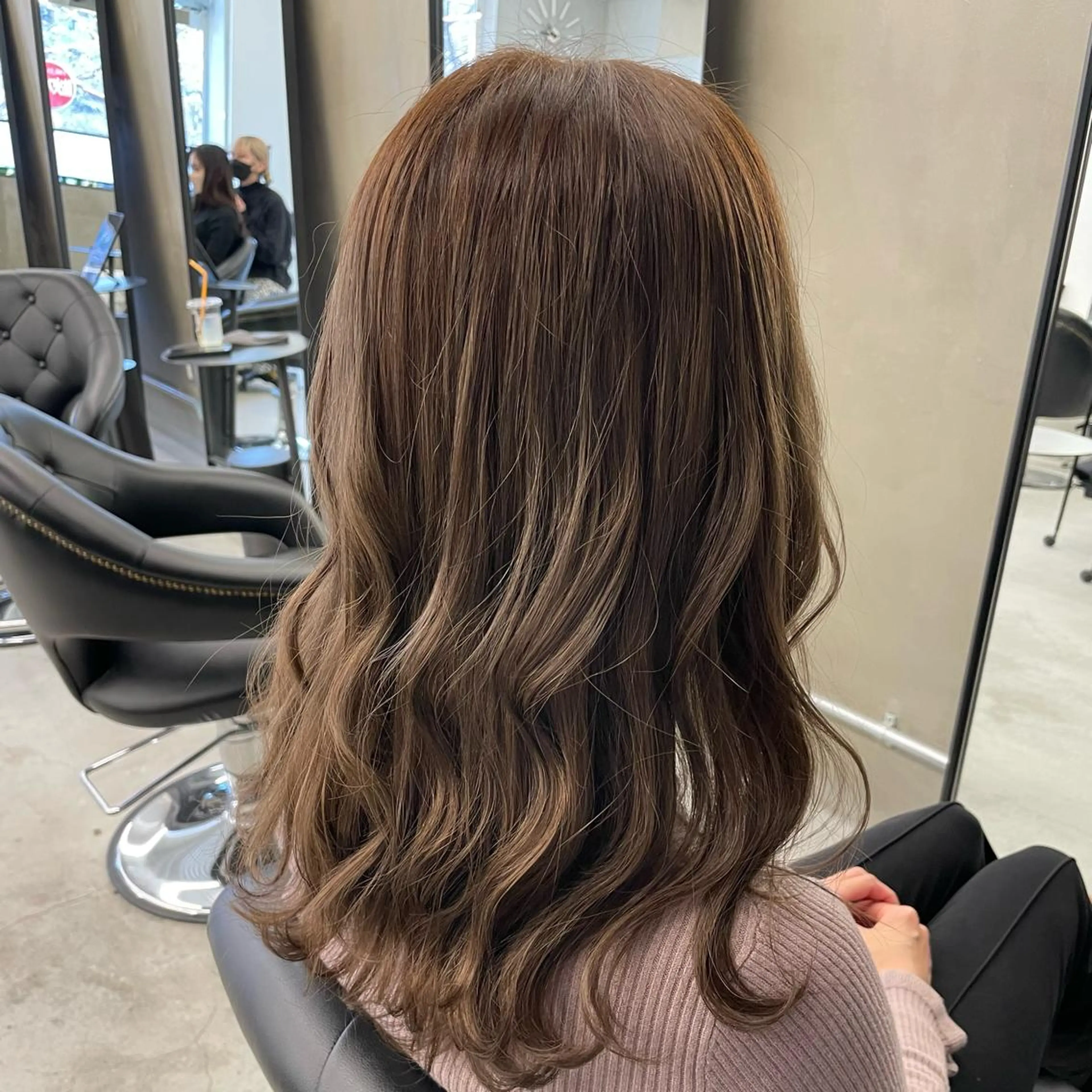 ミディアム カラー カット ヘアカラー トリートメント いなみね はるきのヘアスタイル