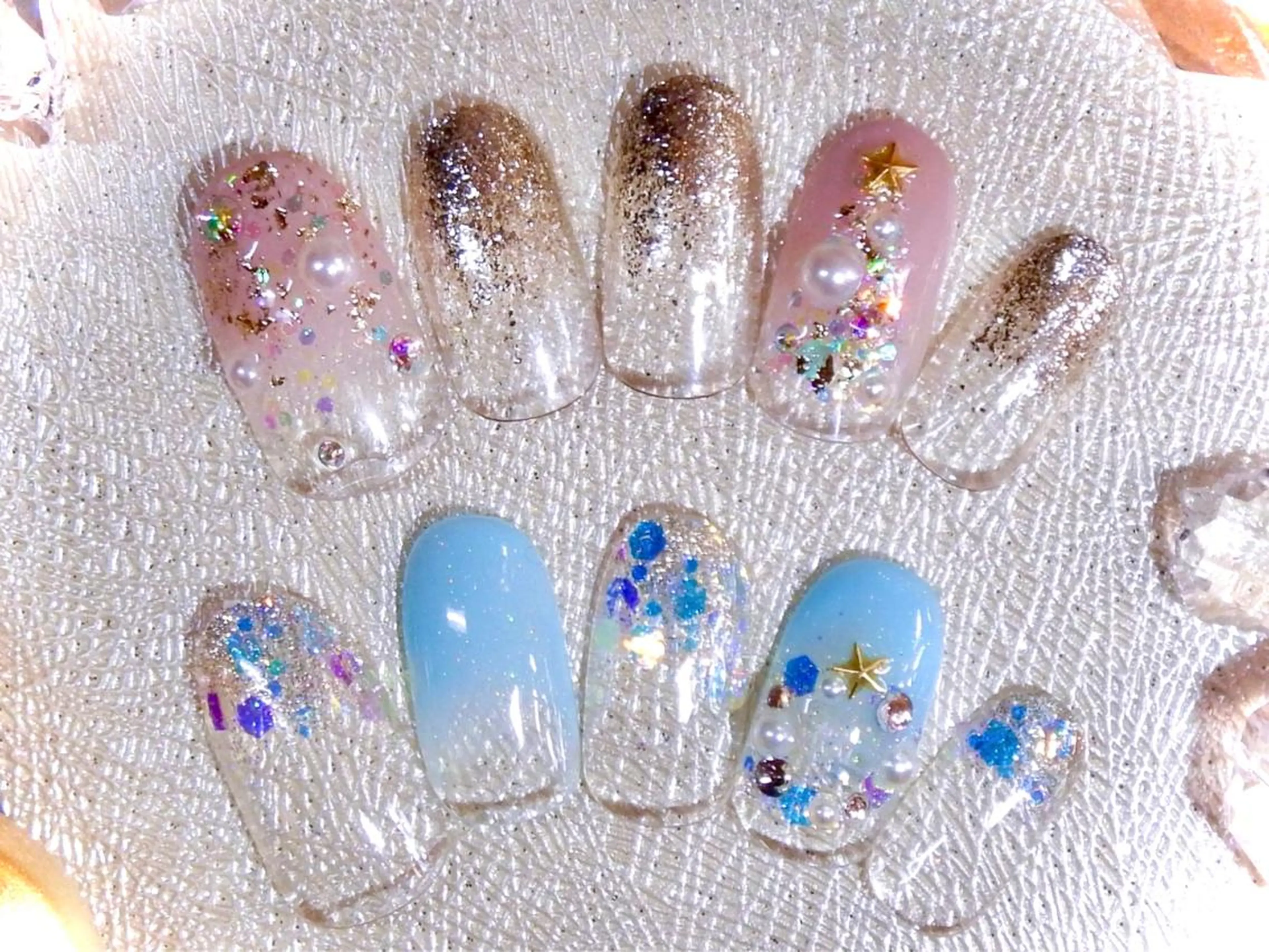 ネイル オーロラネイル 冬ネイル クリスマス Vogusty's Nail 鶴見店のネイルデザイン