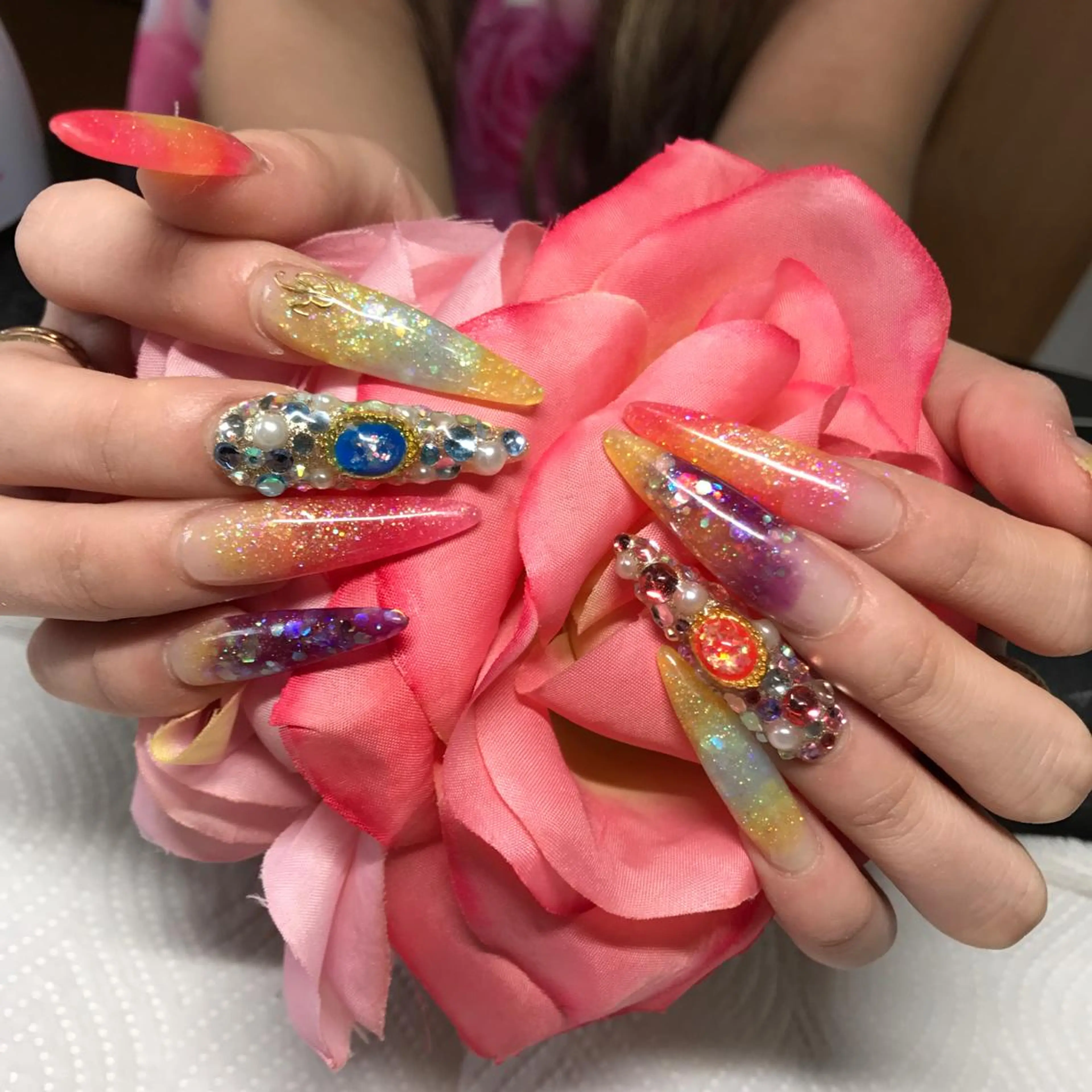 ロング ネイル ストーンネイル 《LB》ラブリエ Nail&eyeのマツエク・マツパデザイン