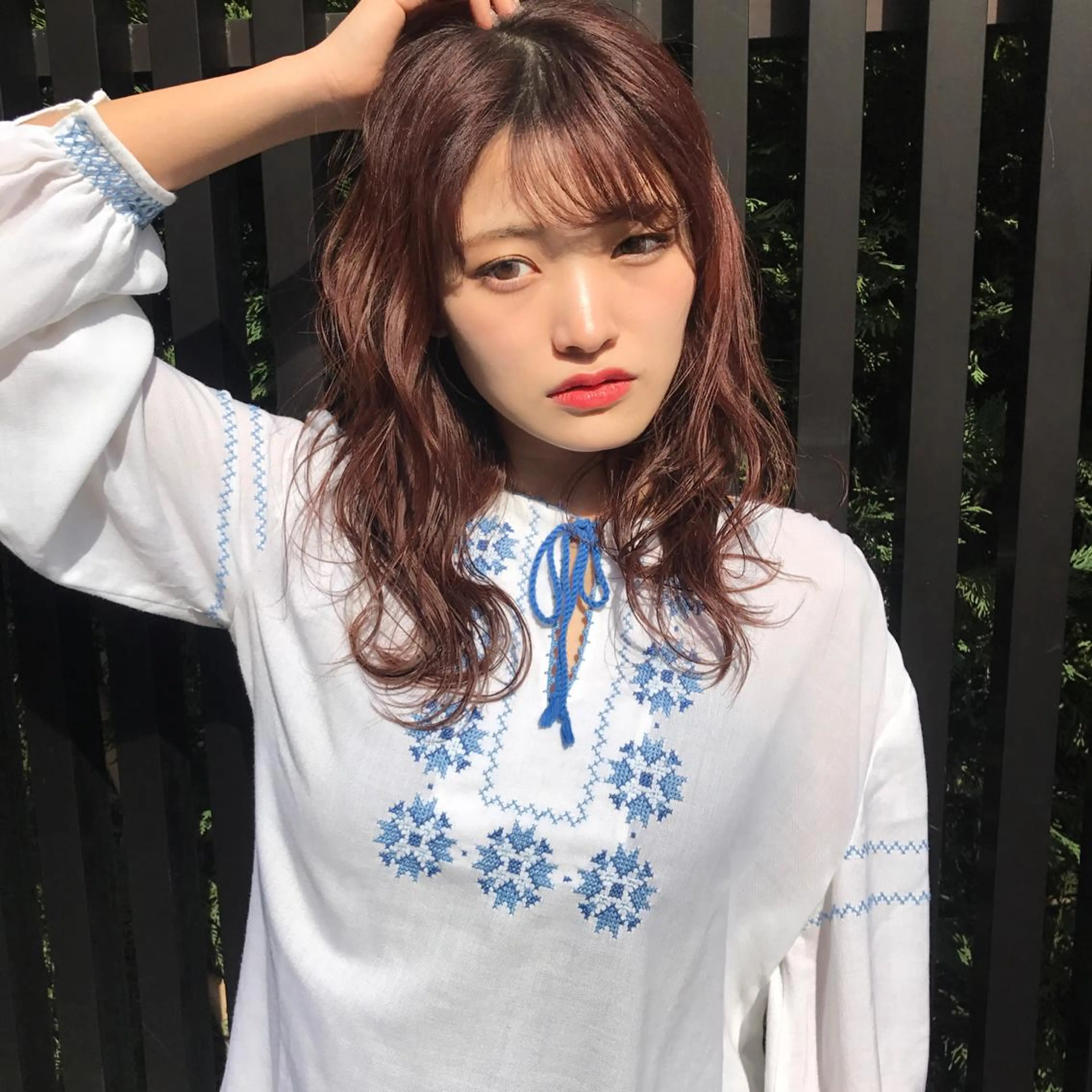 ミディアム カラー ヤスドミ ケイスケのヘアスタイル