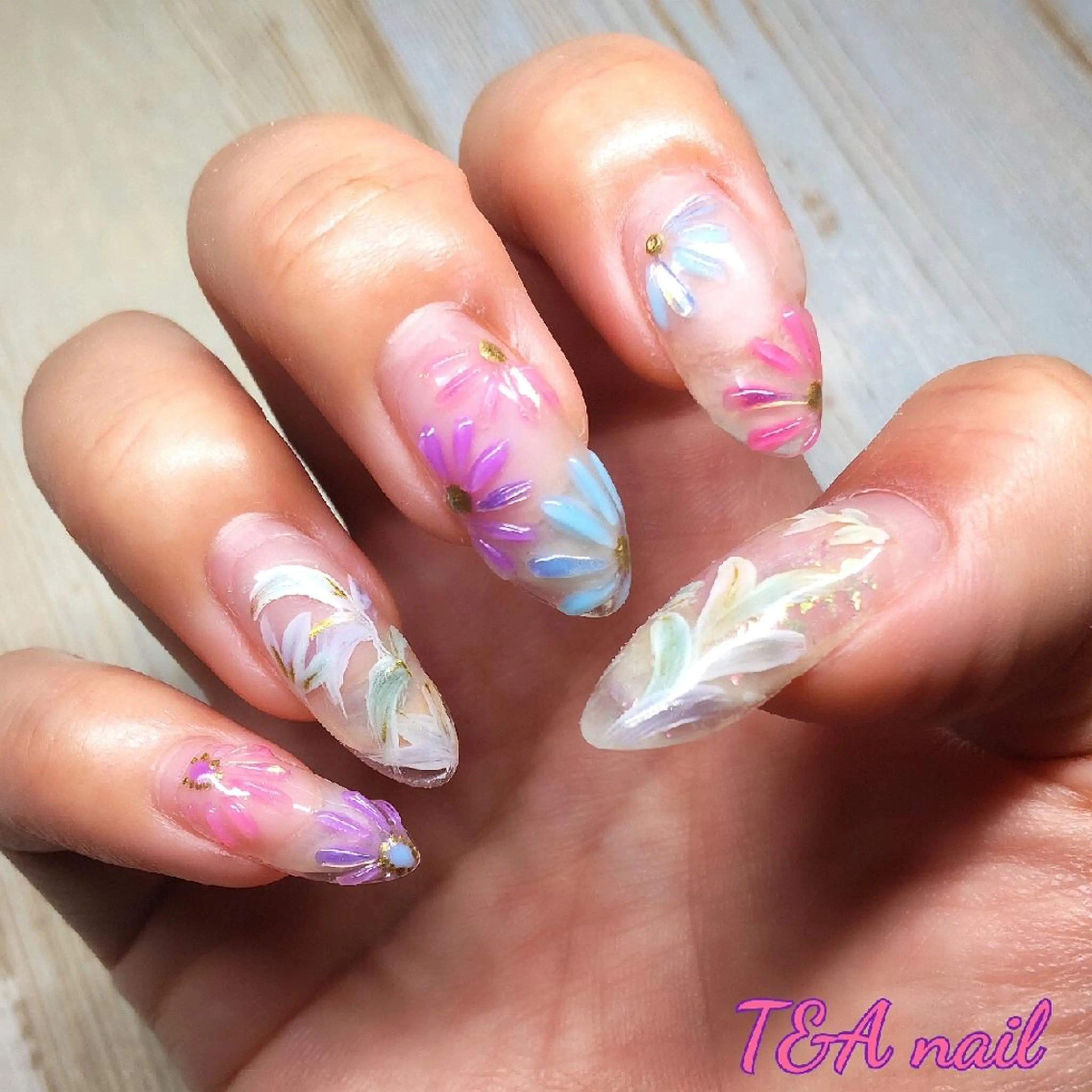 ミディアム ネイル 長さ出し ジェルネイル ニュアンスネイル スカルプネイル 夏ネイル ハンドネイル T&A nailのネイルデザイン