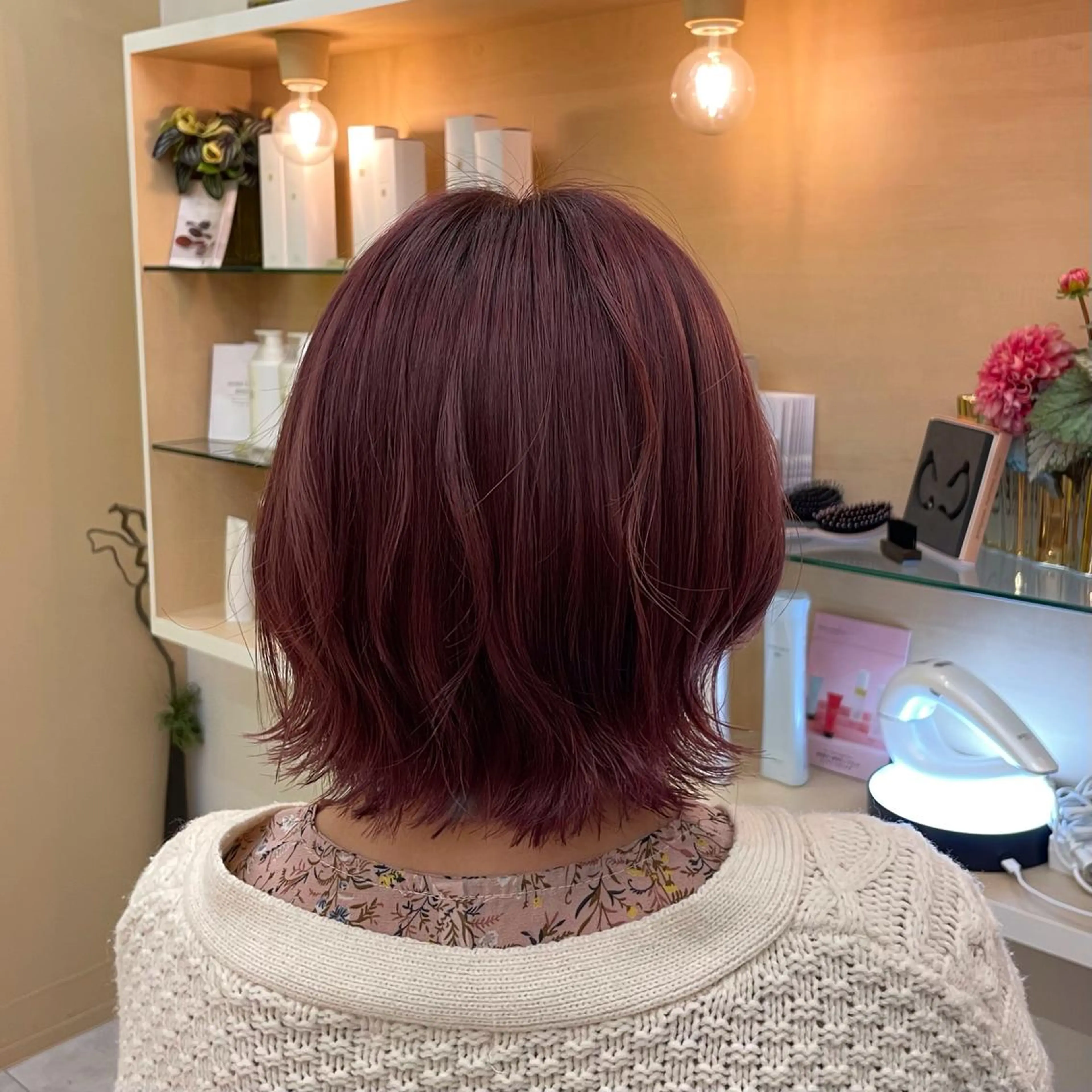 ショート カラー パーマ ヘアアレンジ ブリーチ ブリーチなしカラー ピンクカラー 山下 とよかのヘアスタイル