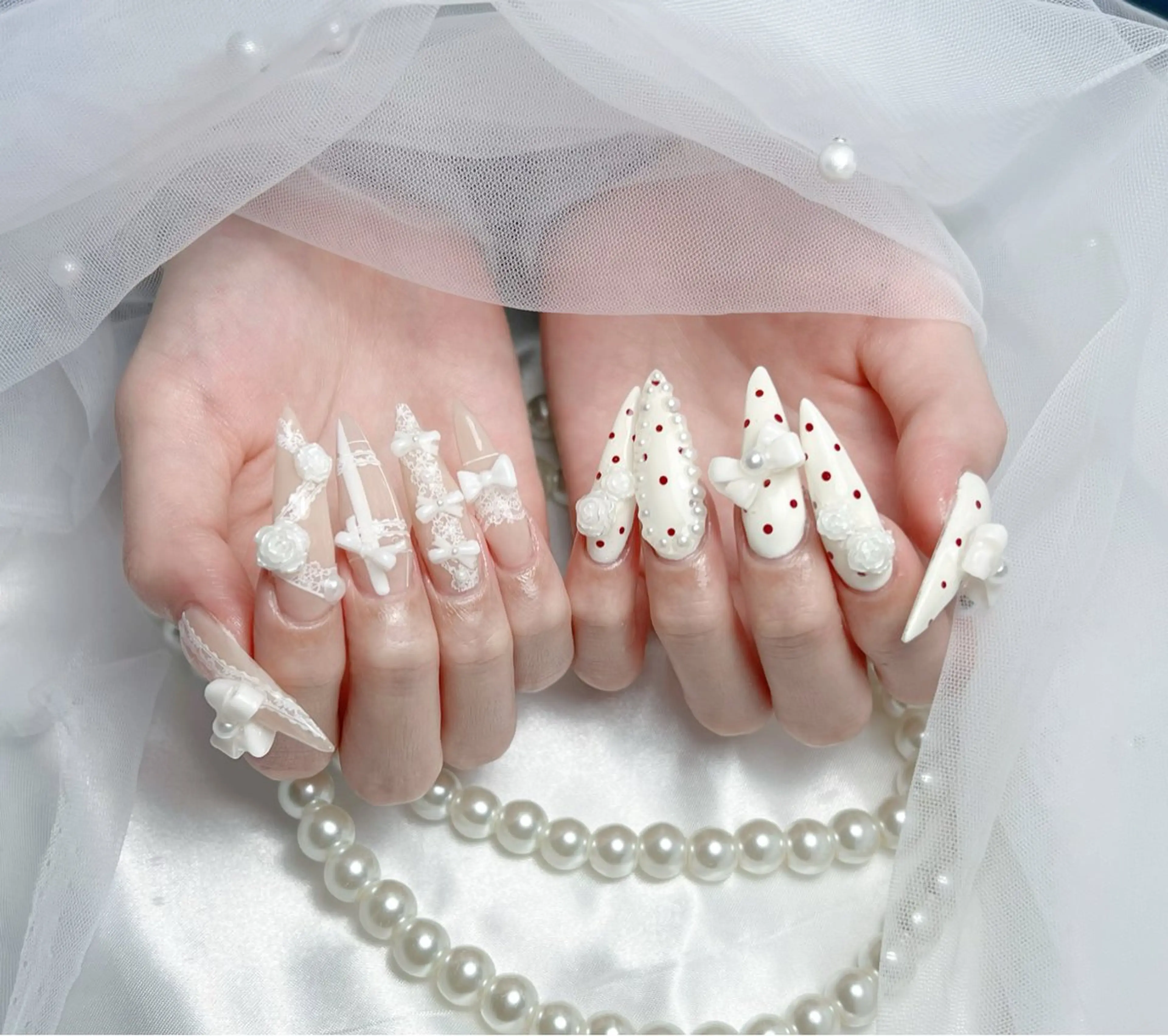 ネイル グリーン キラキラネイル ラメ(グリッター) ニュアンスネイル 赤色 ハンドネイル ハンドケア ぱん ちゃんのネイルデザイン