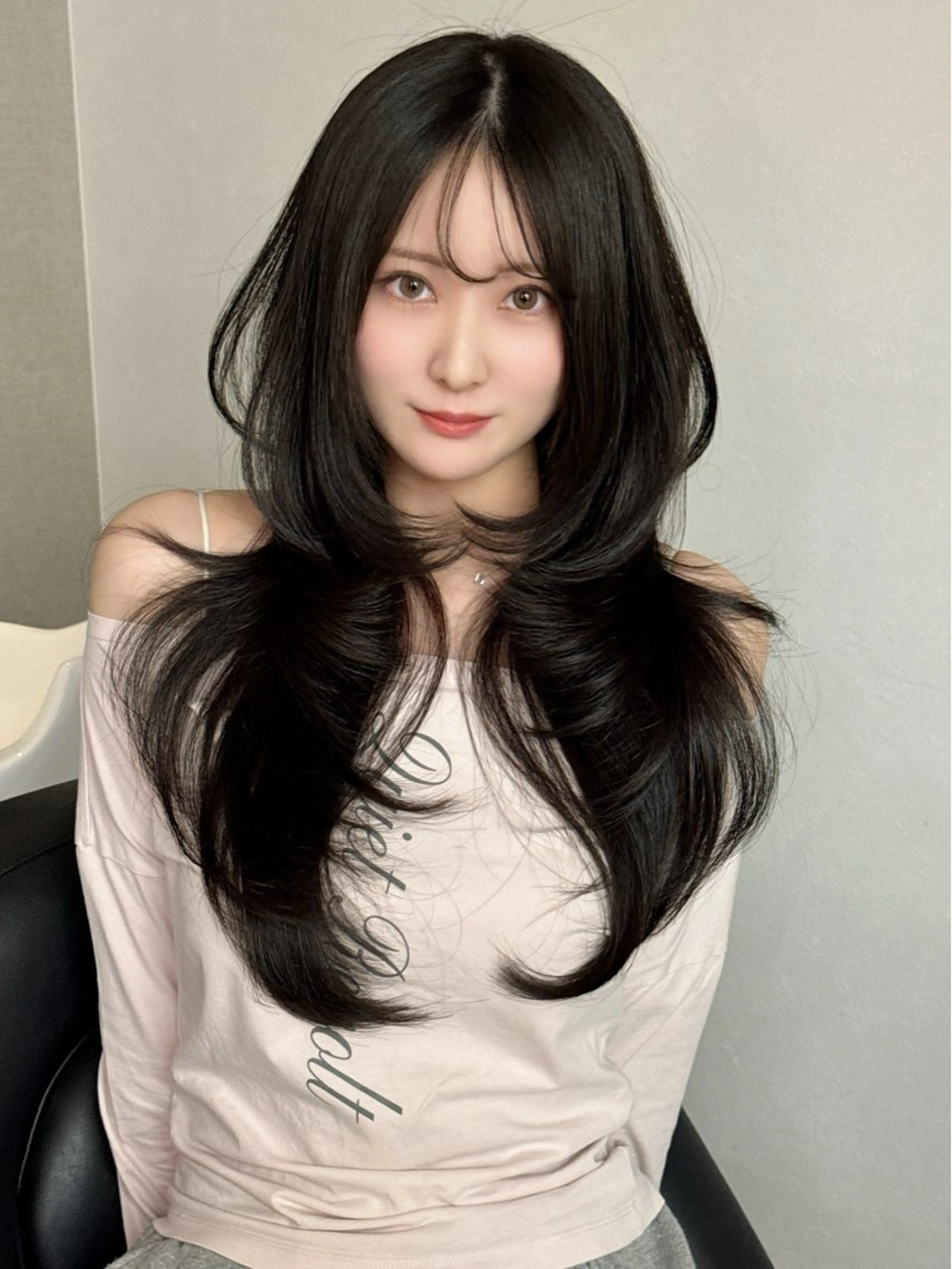 ロング カット ヘアカラー トリートメント MOE 🐱のヘアスタイル