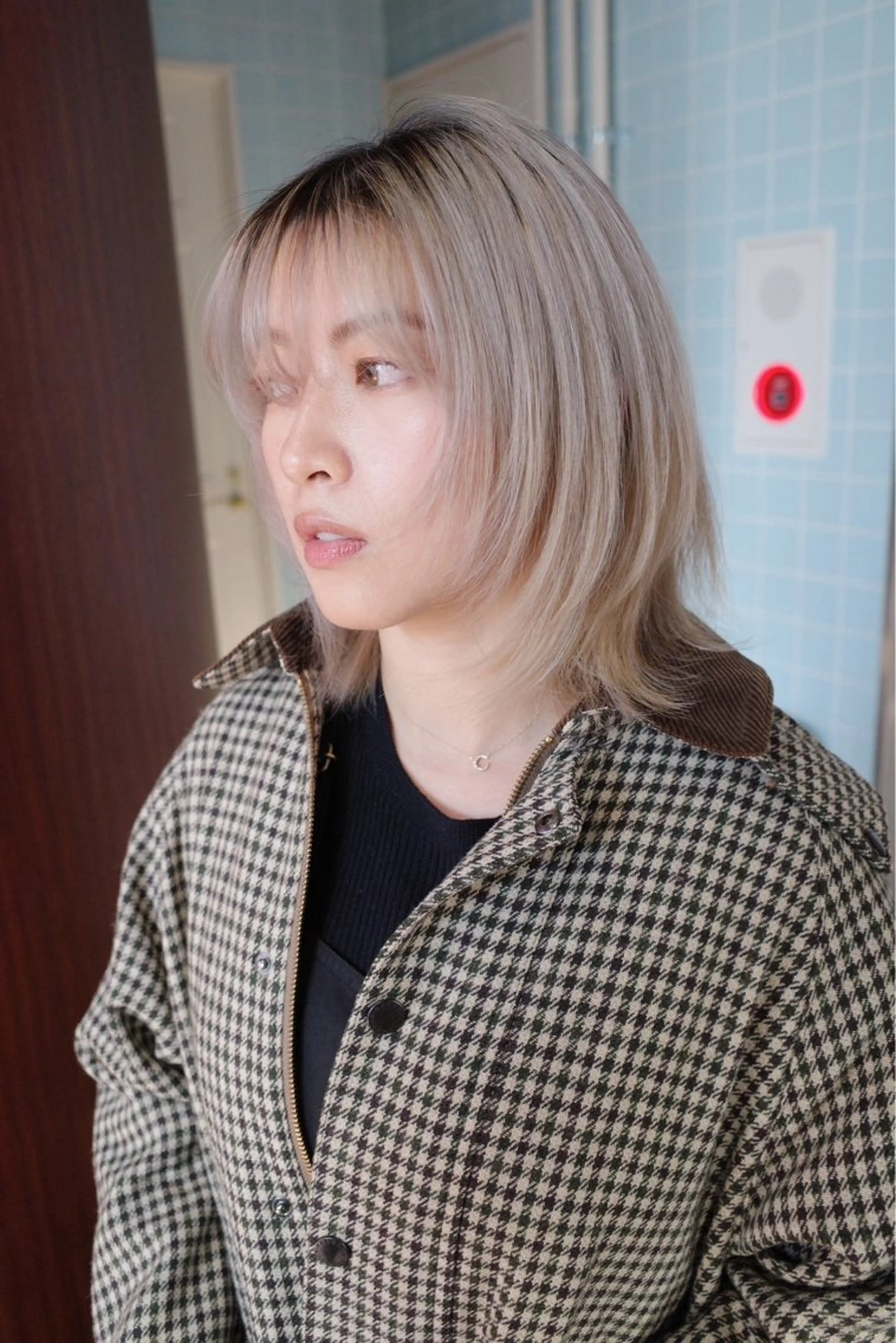 ミディアム カラー ハイトーンカラー 顔まわりレイヤー レイヤーカット ウルフカット ウルフ/レイヤー/ 渋谷🔮Yudaiのヘアスタイル