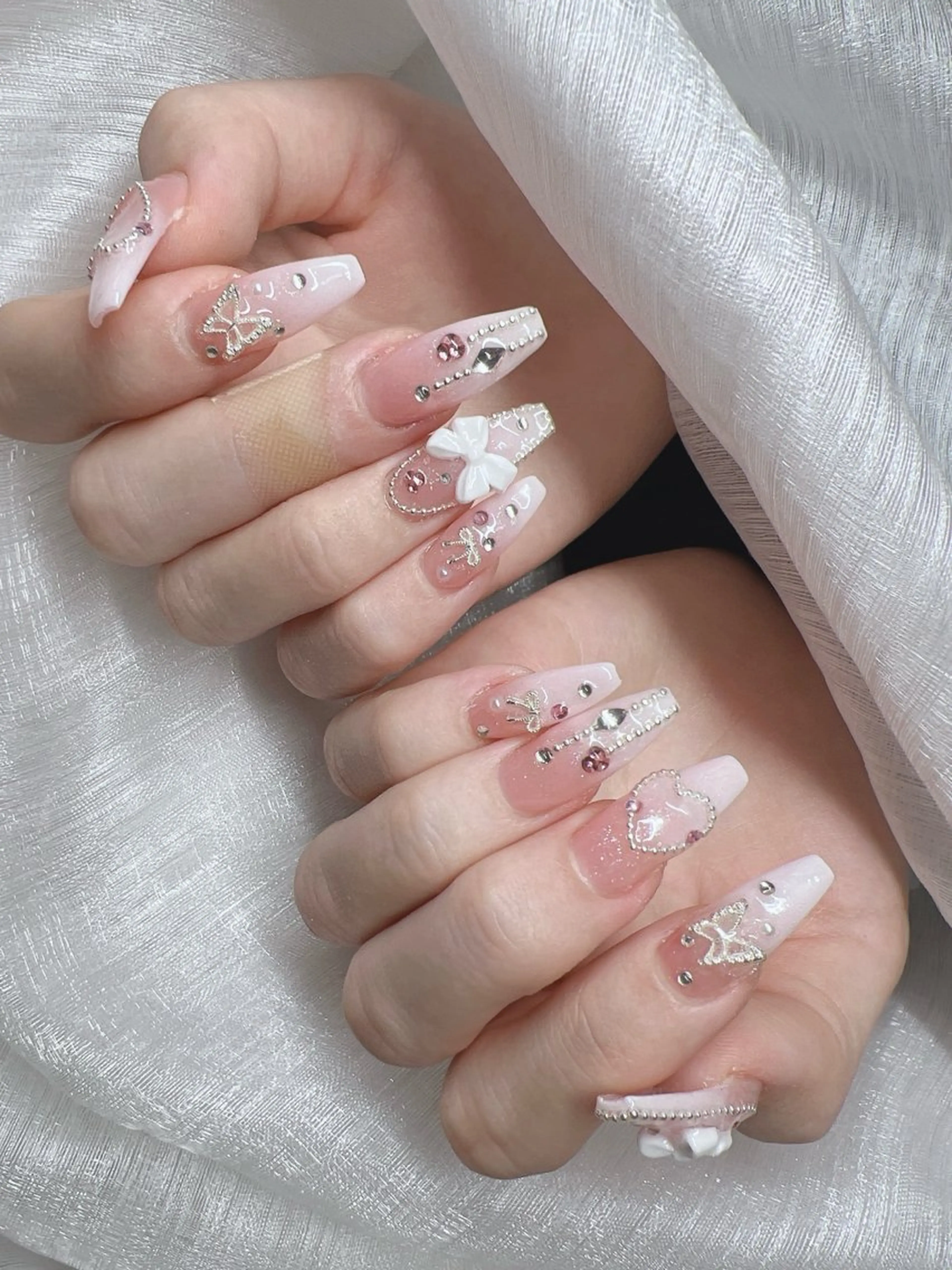 ネイル ハンドネイル Lee Nails チップ長さだし専門店のネイルデザイン