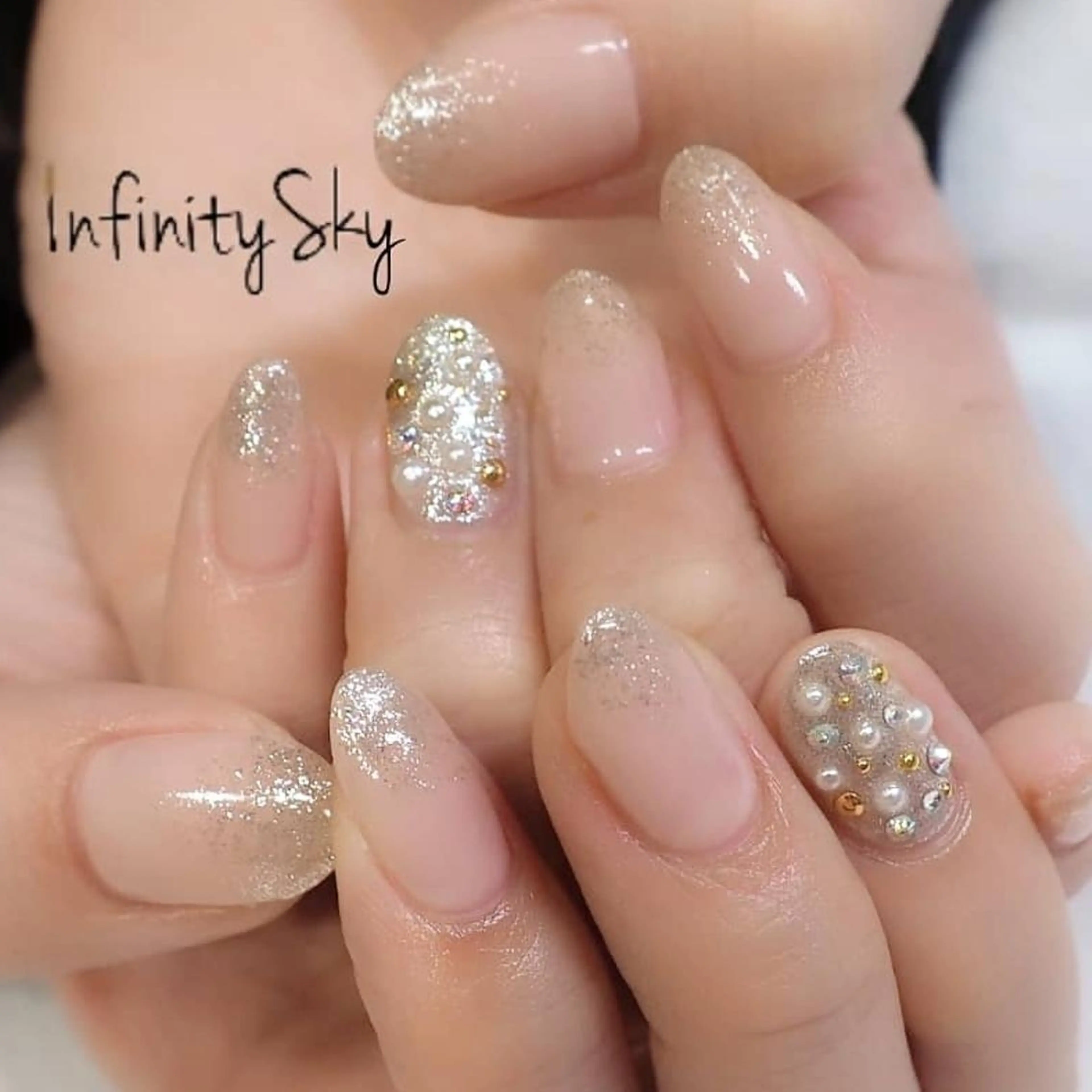 ネイル ストーンネイル ハンドネイル infinity skyのネイルデザイン