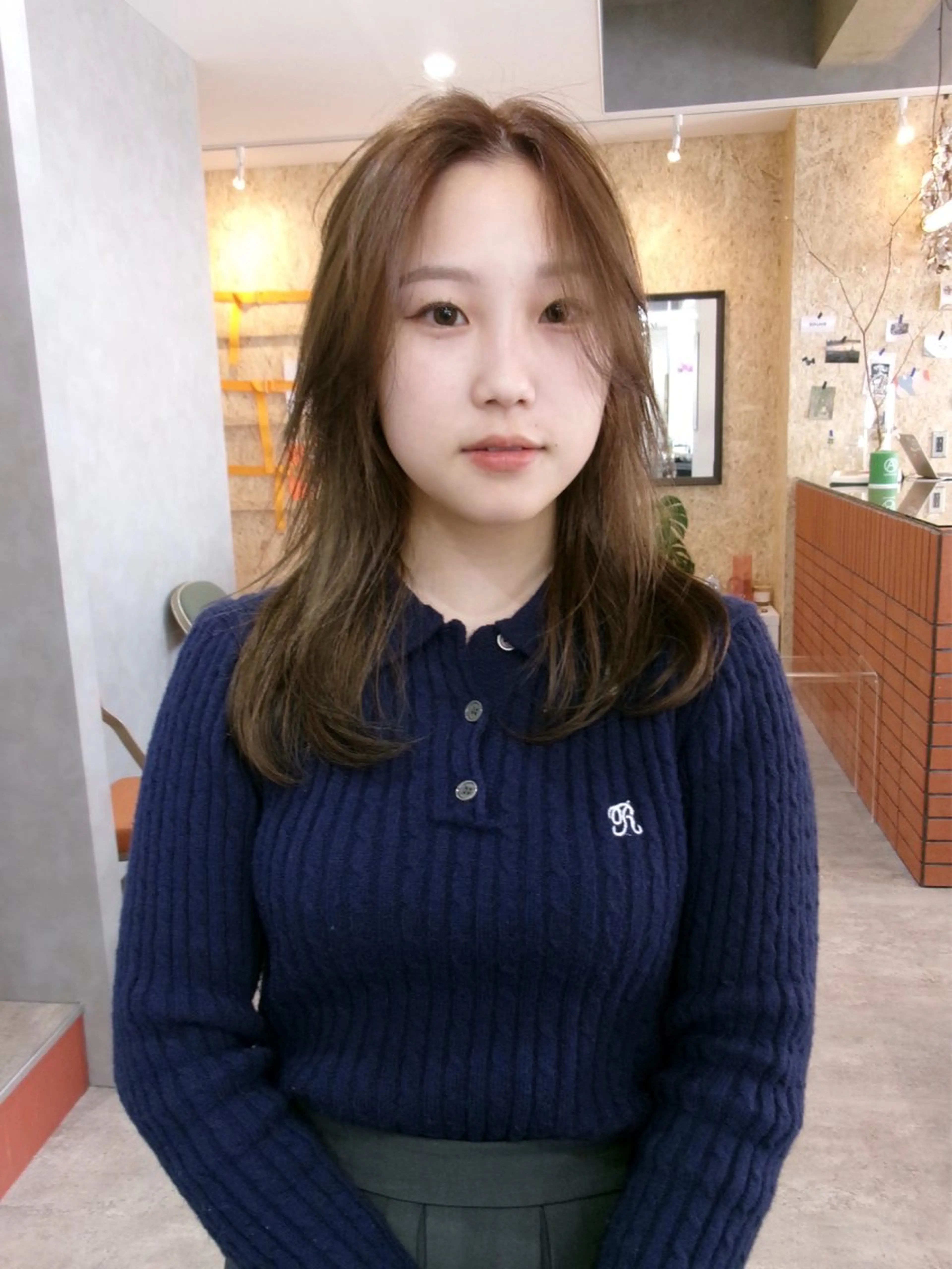 セミロング aika/パーマ/ ショート/伏見のヘアスタイル