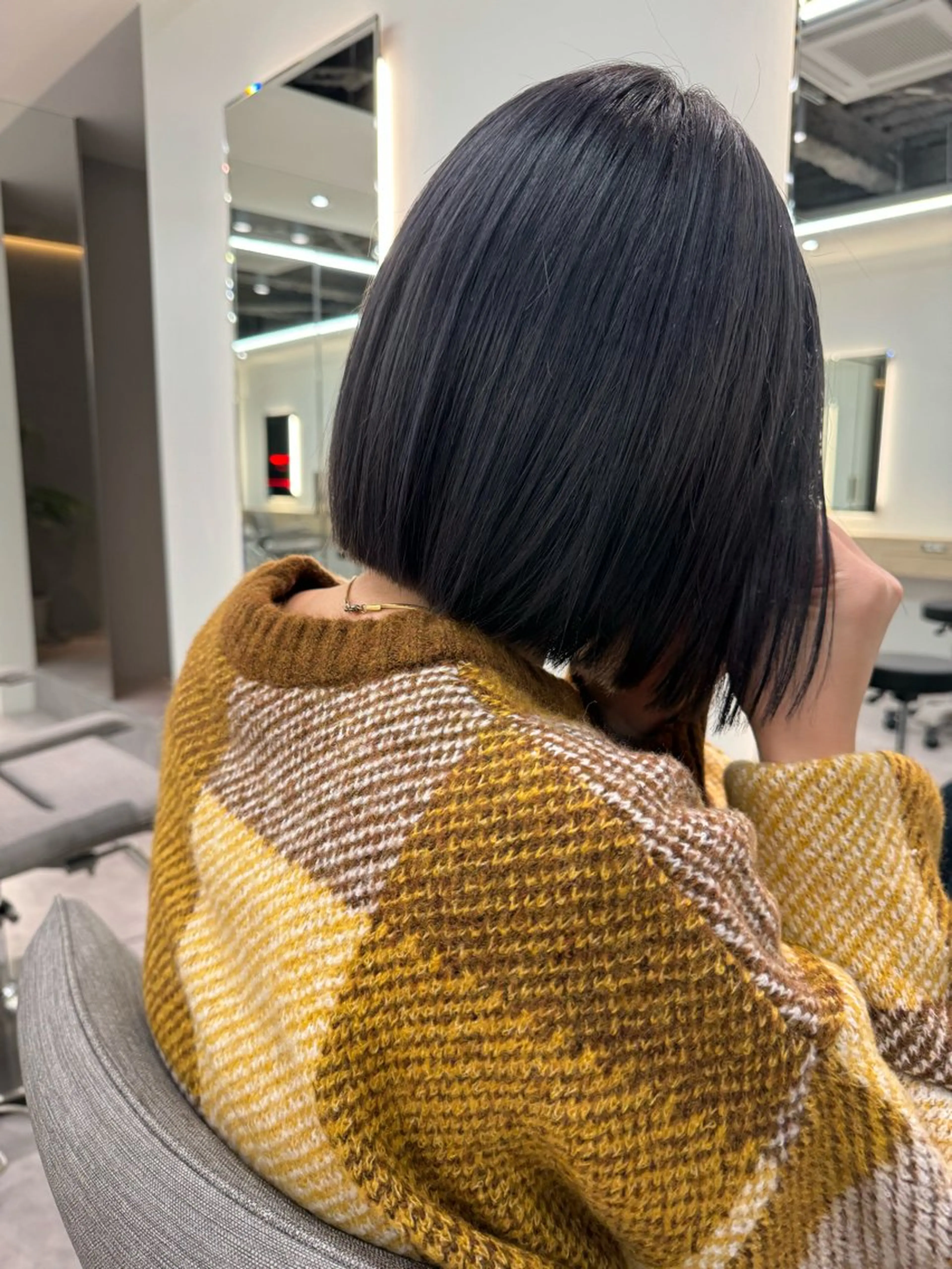 ショート ボブ カット ヘアカラー lar 立川南口所属・レイヤーボブ/ボブ 仲川和人のヘアスタイル