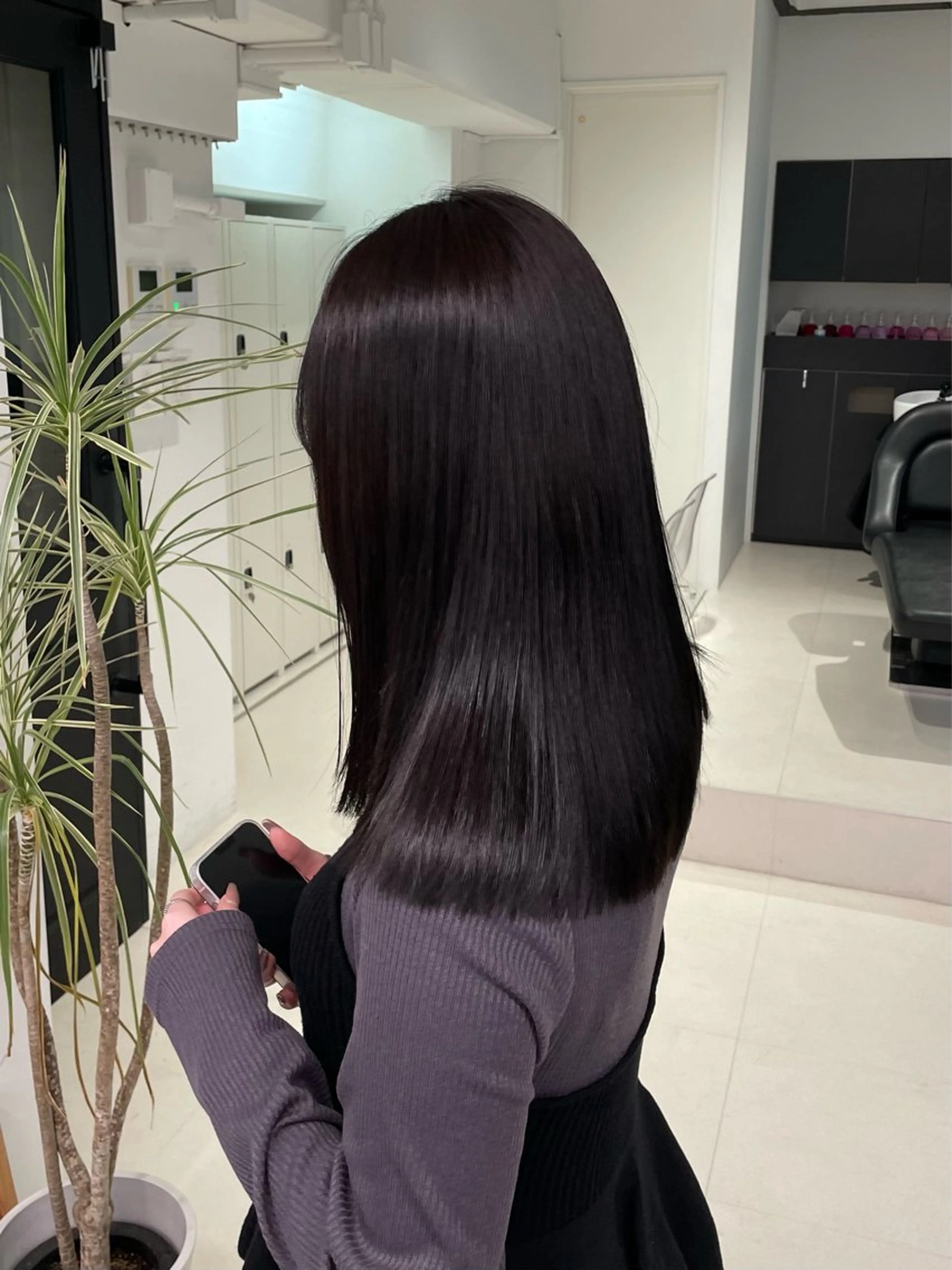 セミロング カラー とば みゆうのヘアスタイル