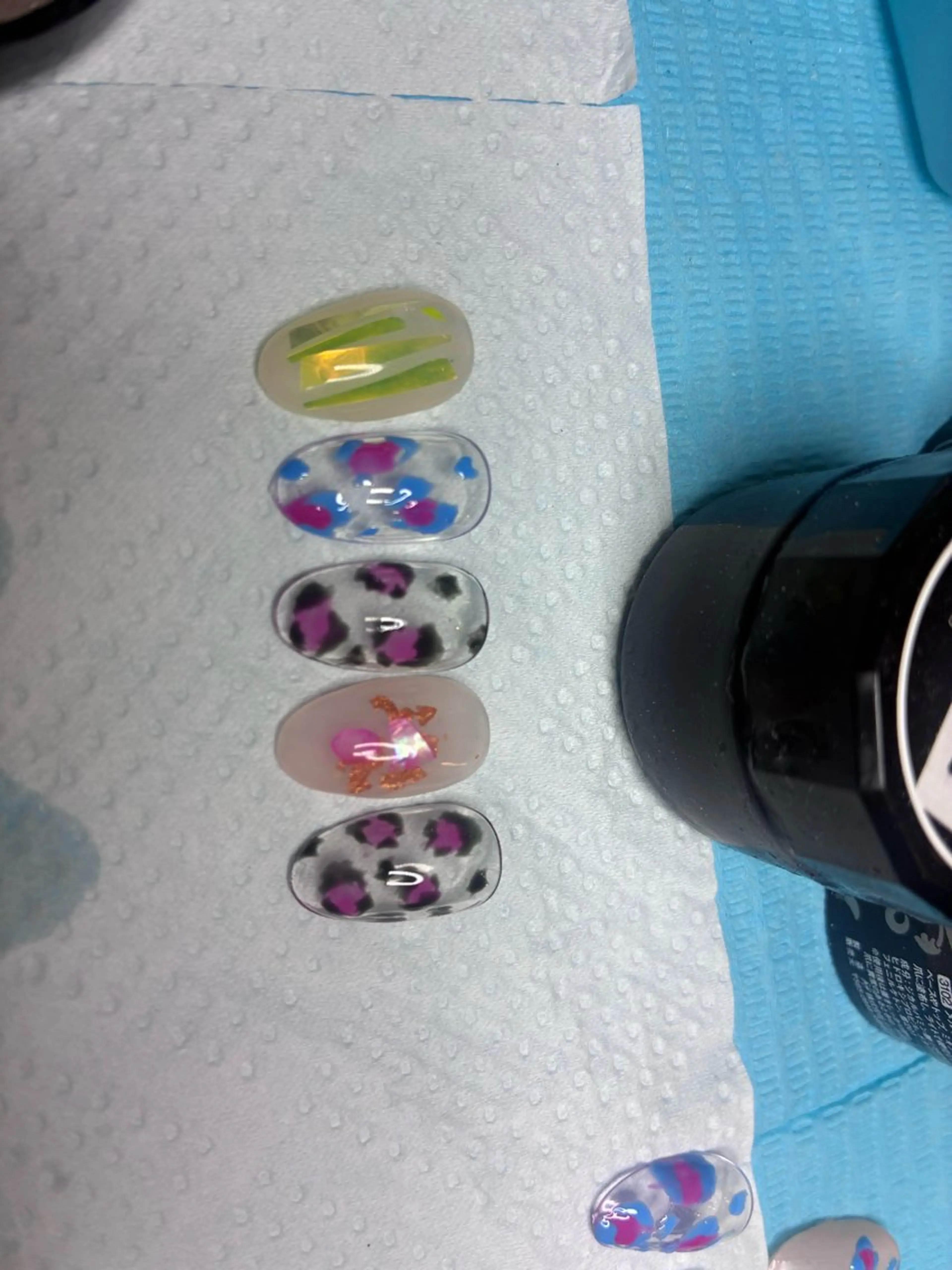 ネイル 鄭 津のネイルデザイン