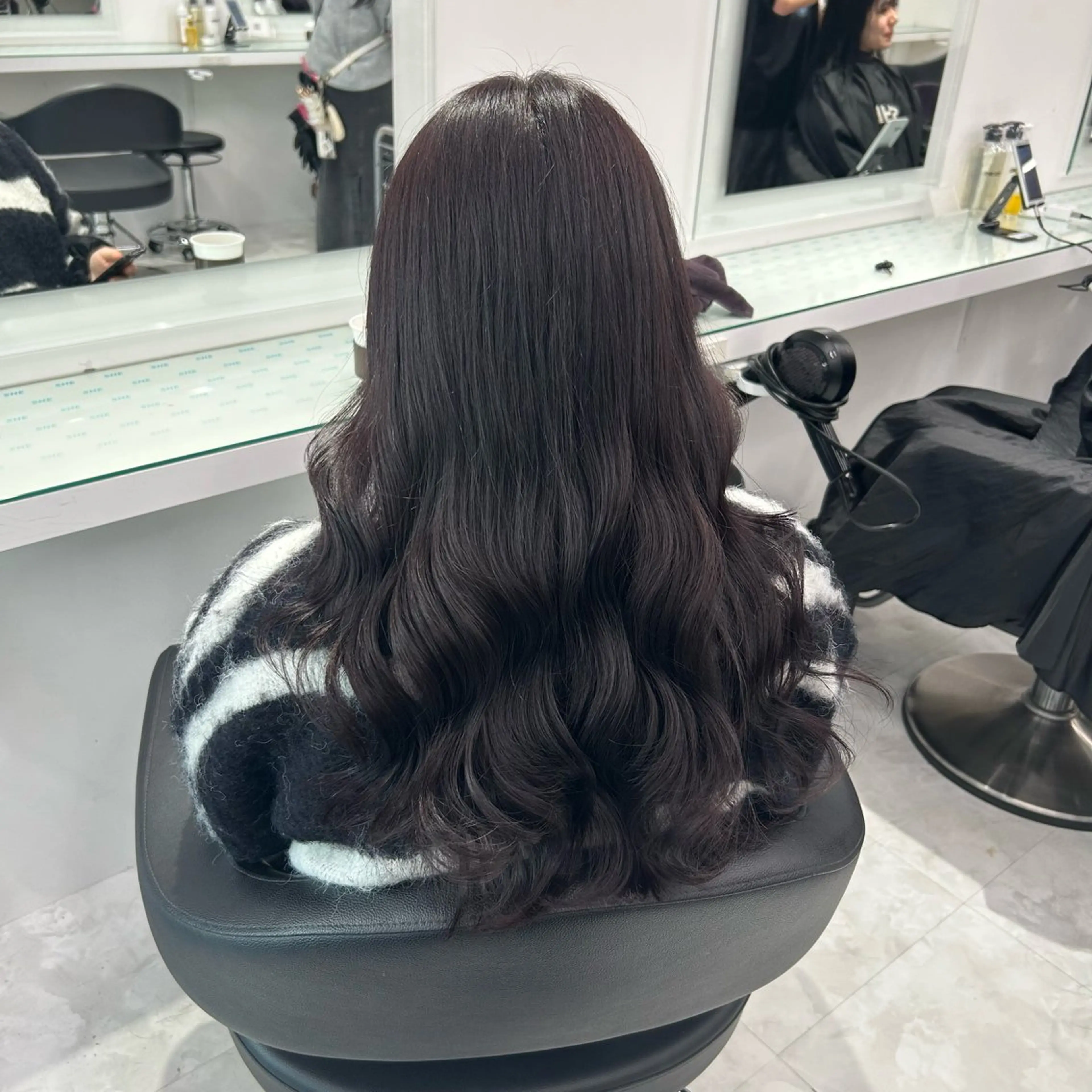 セミロング ヘアカラー トリートメント 🤍大人っぽ韓国暗髪 🤍Asuka🤍のヘアスタイル