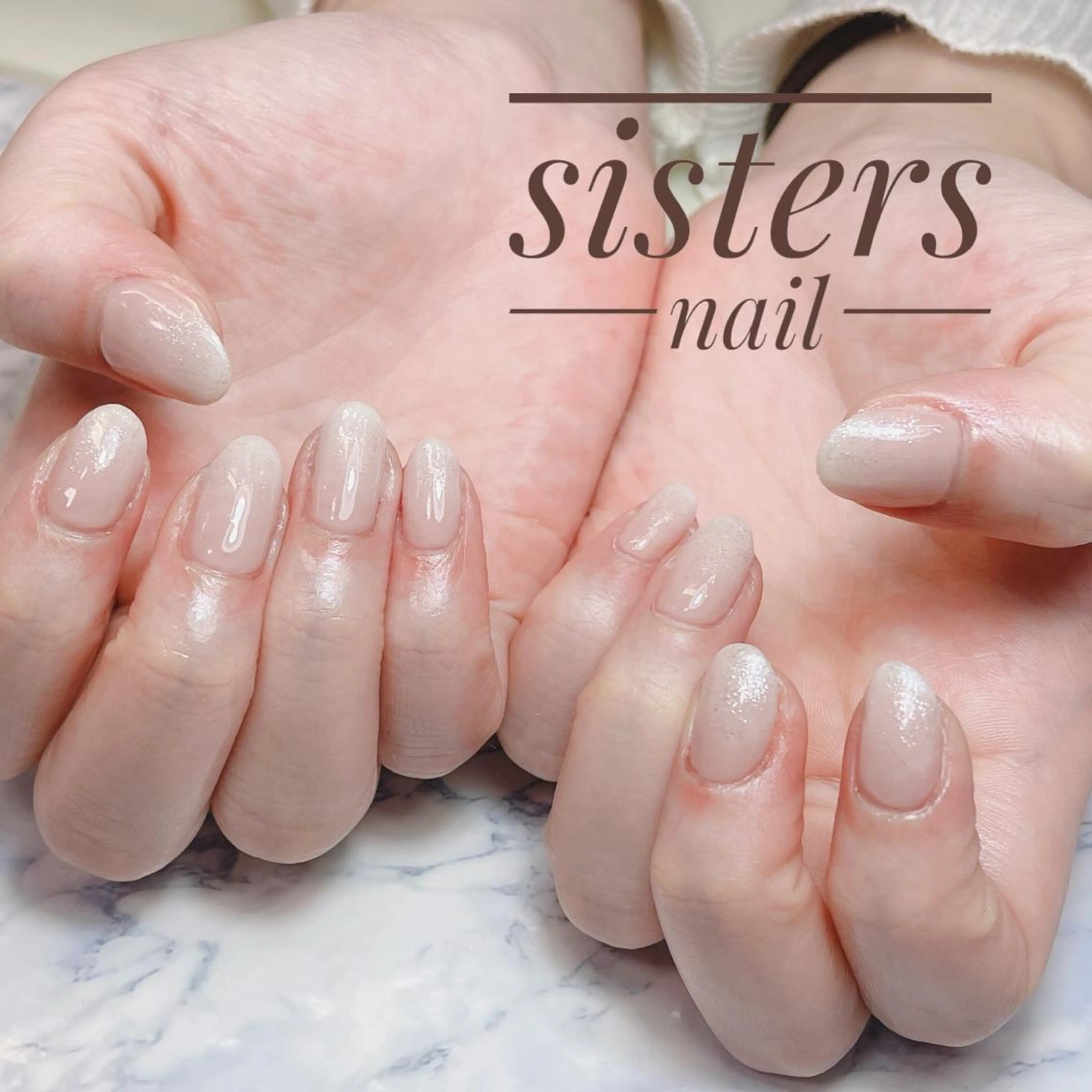 ネイル アートネイル グラデーション キラキラネイル ラメ(グリッター) オフィスネイル sisters nail.fのネイルデザイン