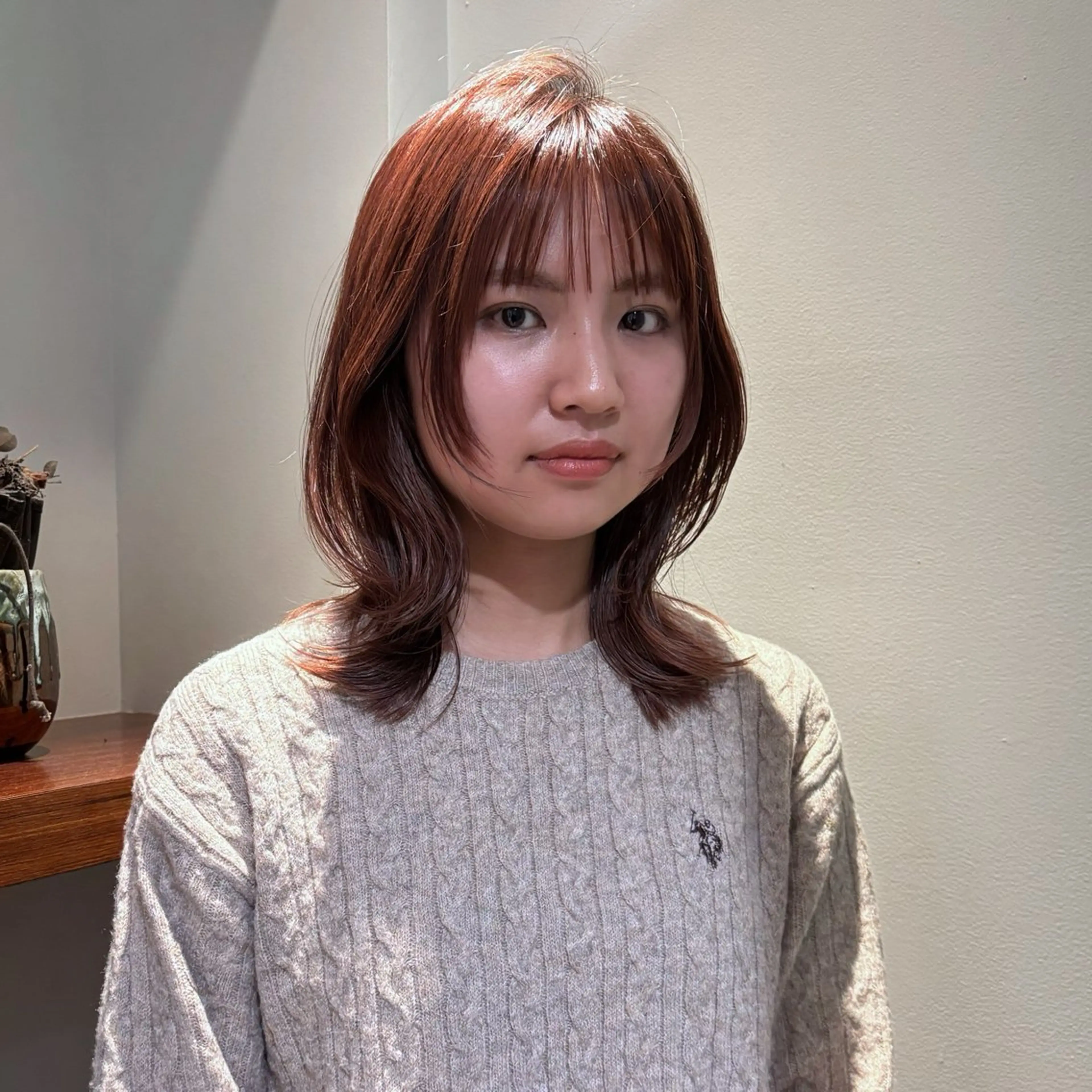 ミディアム レイヤーカット グレージュ🐰透明感 カラー🫧akihoのヘアスタイル