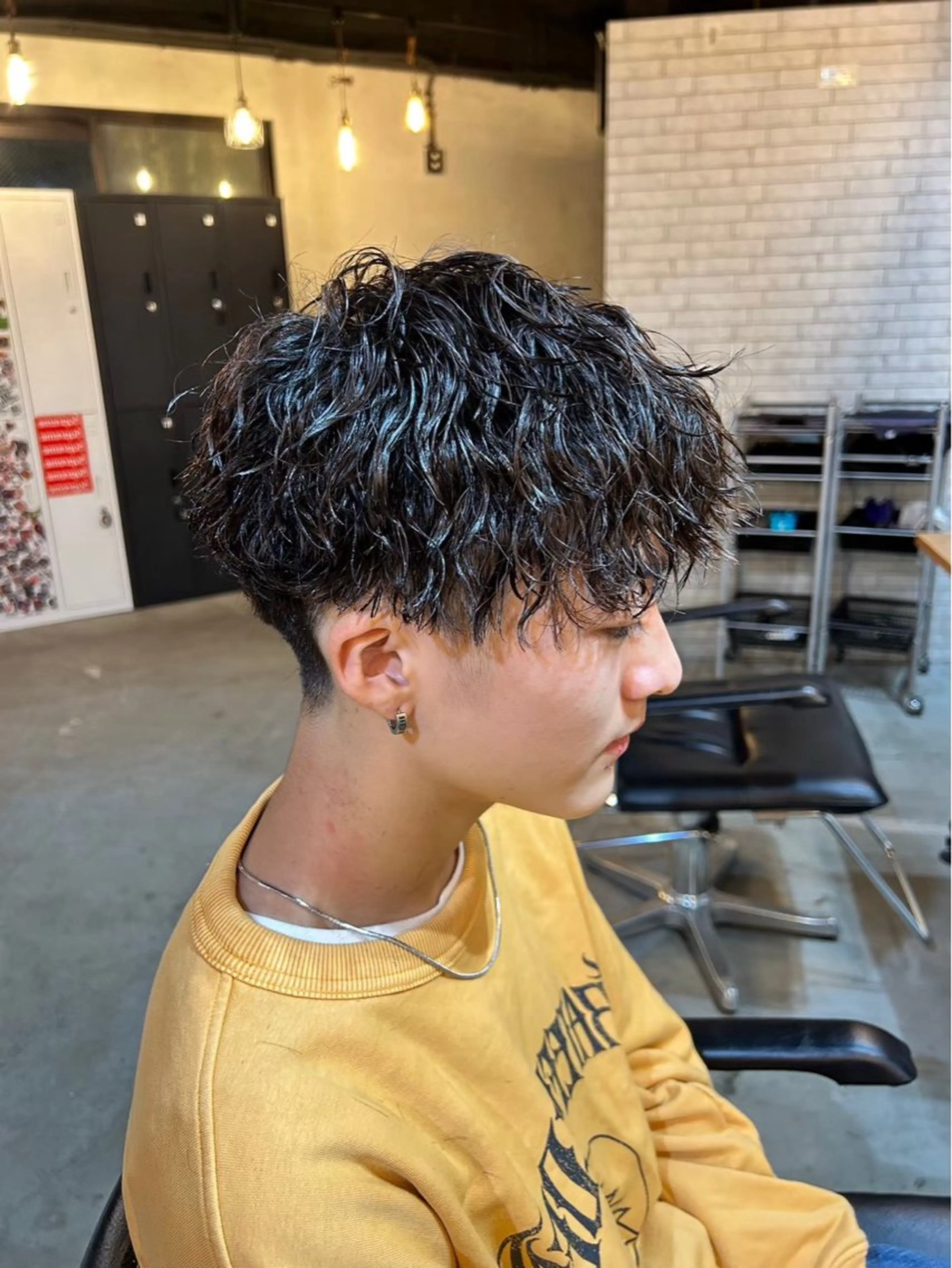 ショート パーマ メンズ おがた たくむの眉毛・アイブロウイメージ