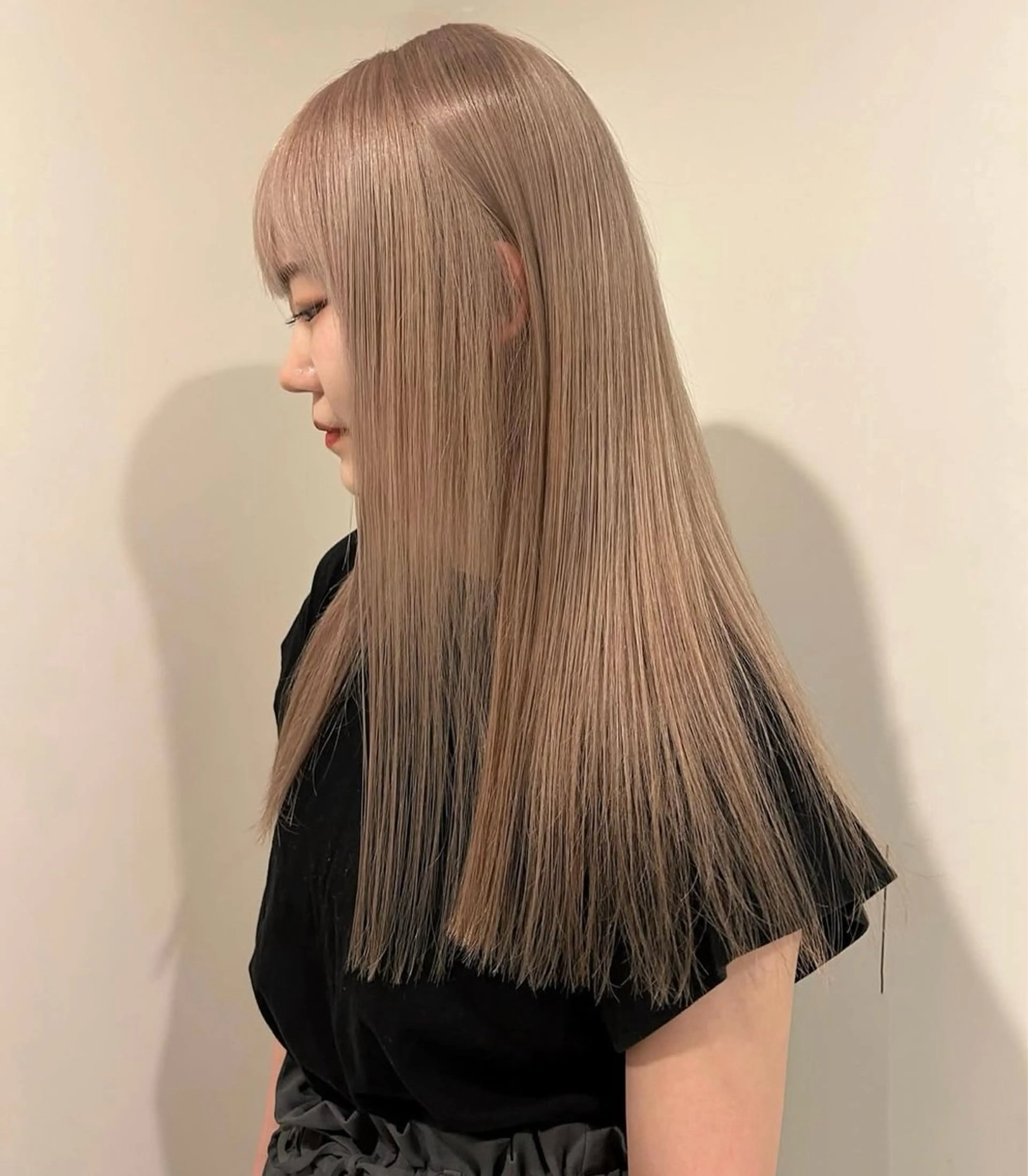 ロング カラー ブリーチ PELE アネックス梅田茶屋町店所属・PELE ハイトーン RIMUのヘアスタイル