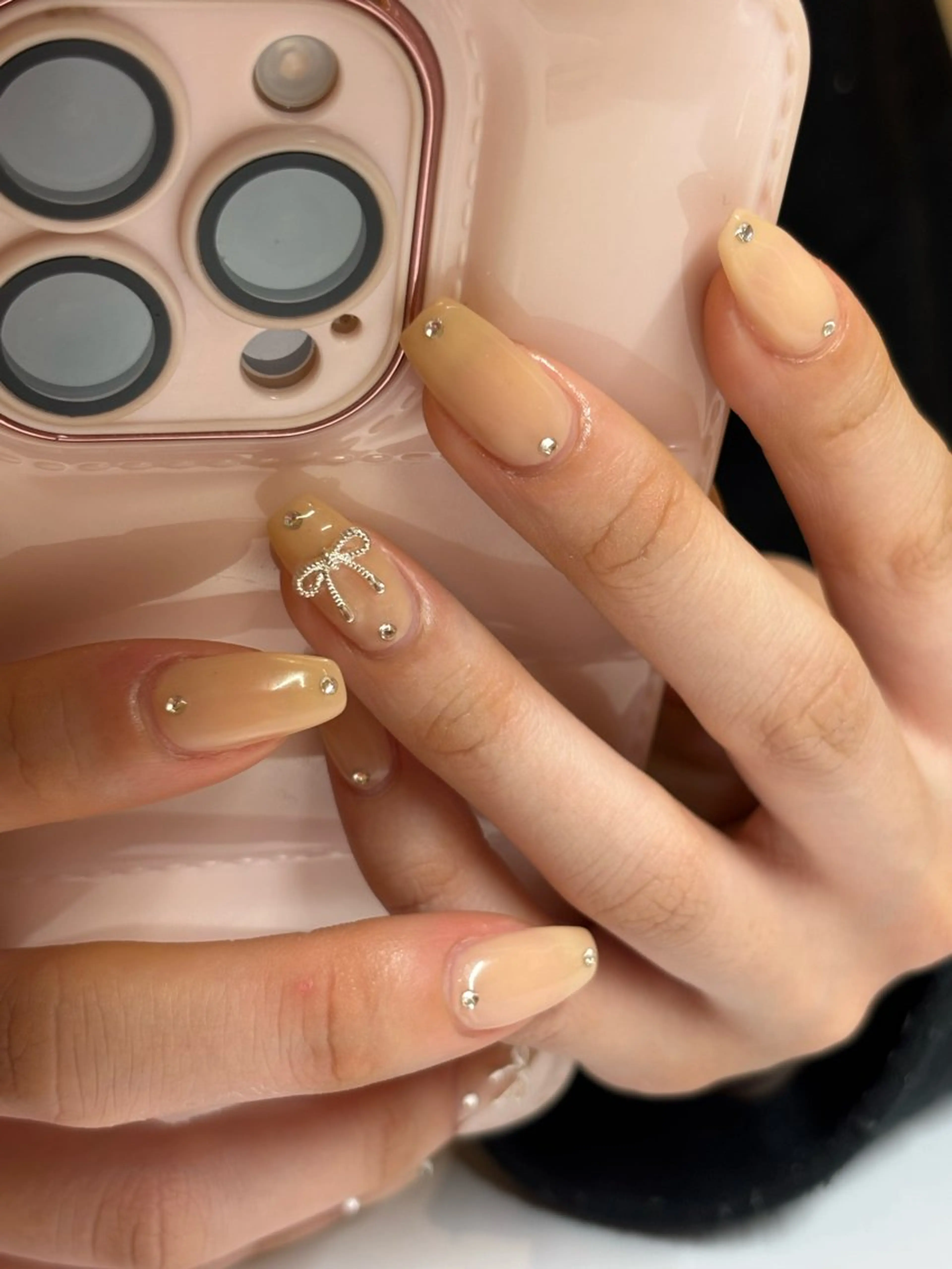 ネイル リボン ハンドネイル Ann. nail.tokyo所属・Ann nailのネイルデザイン