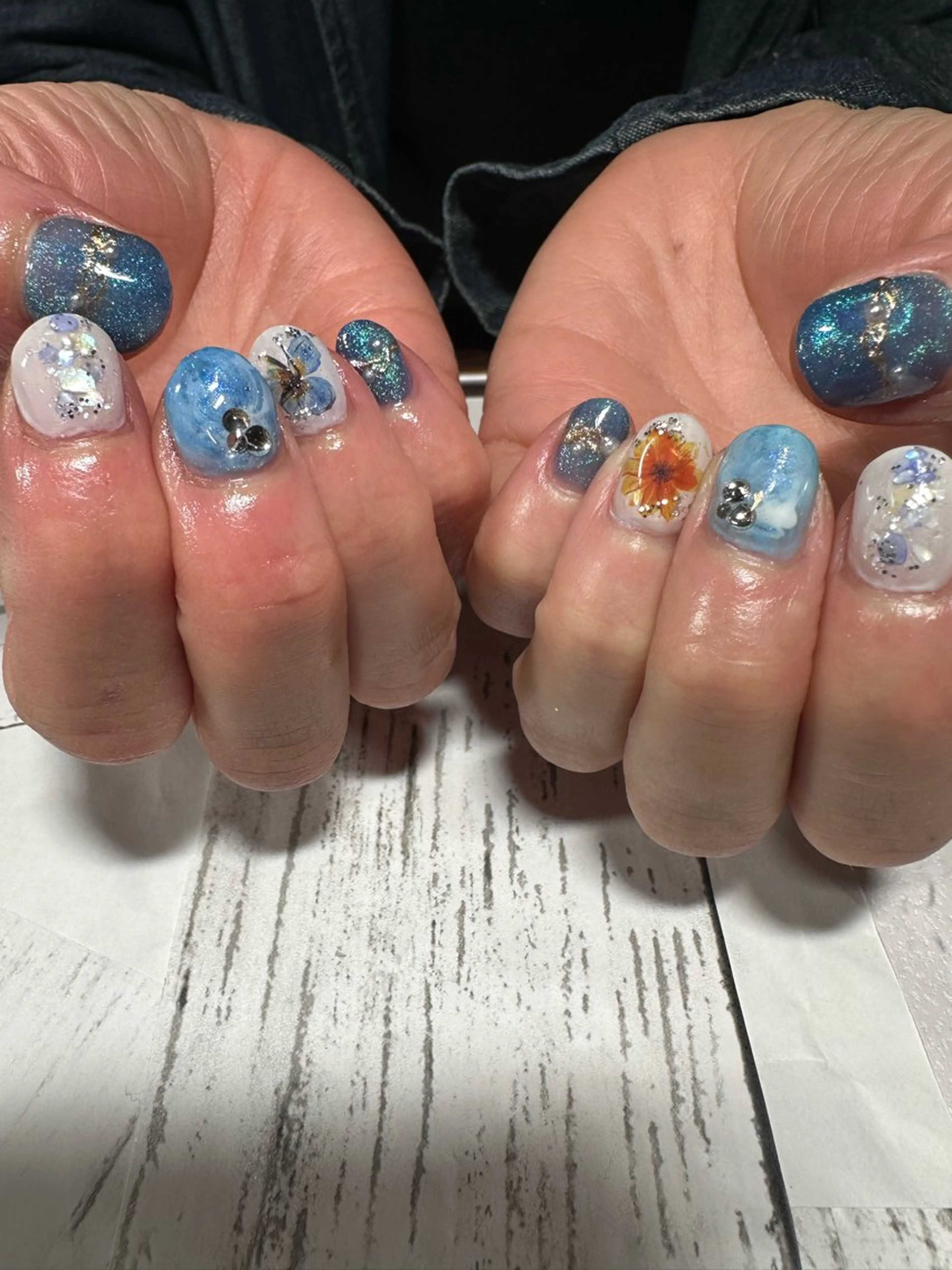 ネイル e.nail所属・🍎吉田 恵里🍎のネイルデザイン