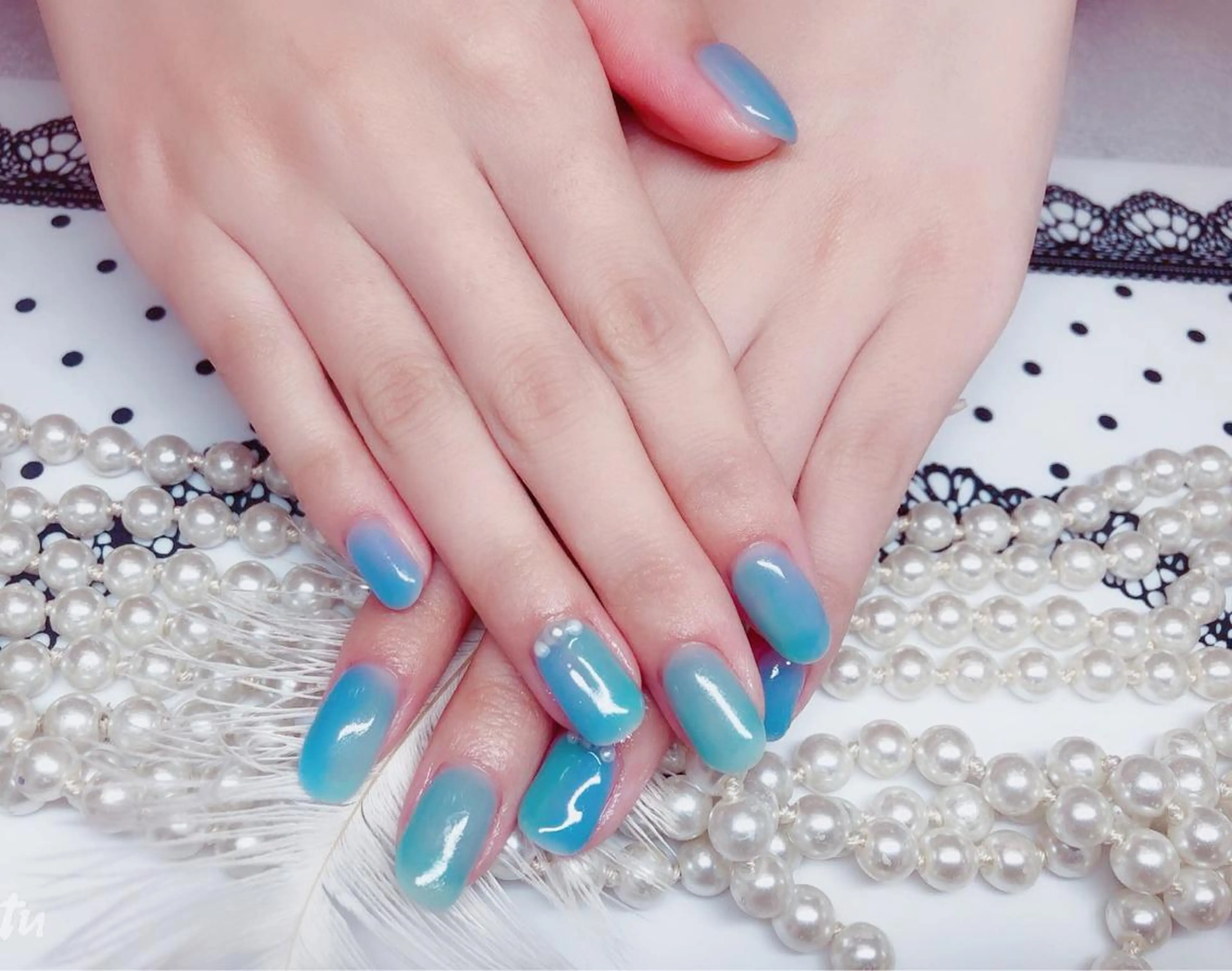 ネイル ハンドネイル マジックミラー所属・マジック ミラーのネイルデザイン