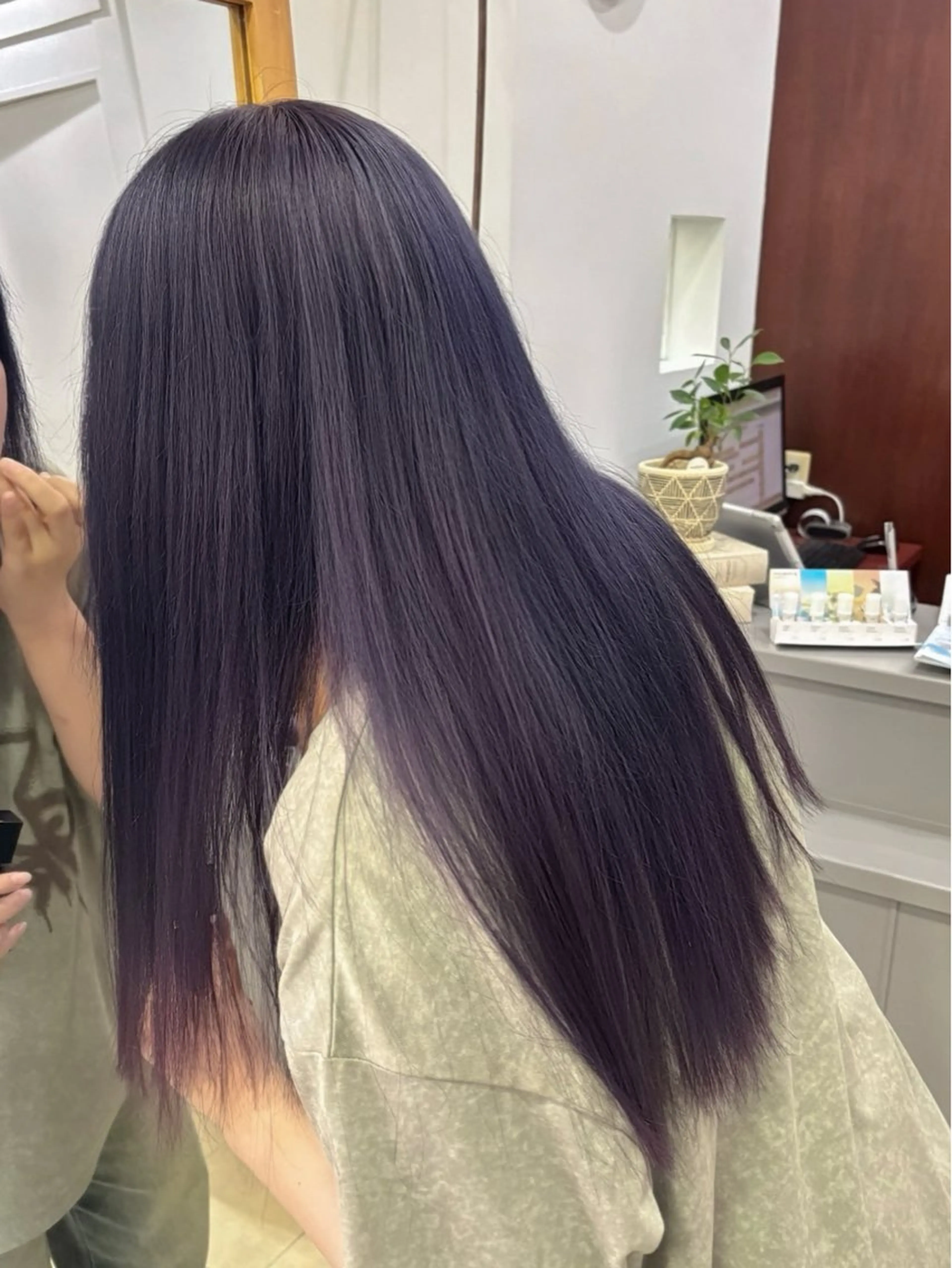 ロング alu所属・alu yuinaのヘアスタイル