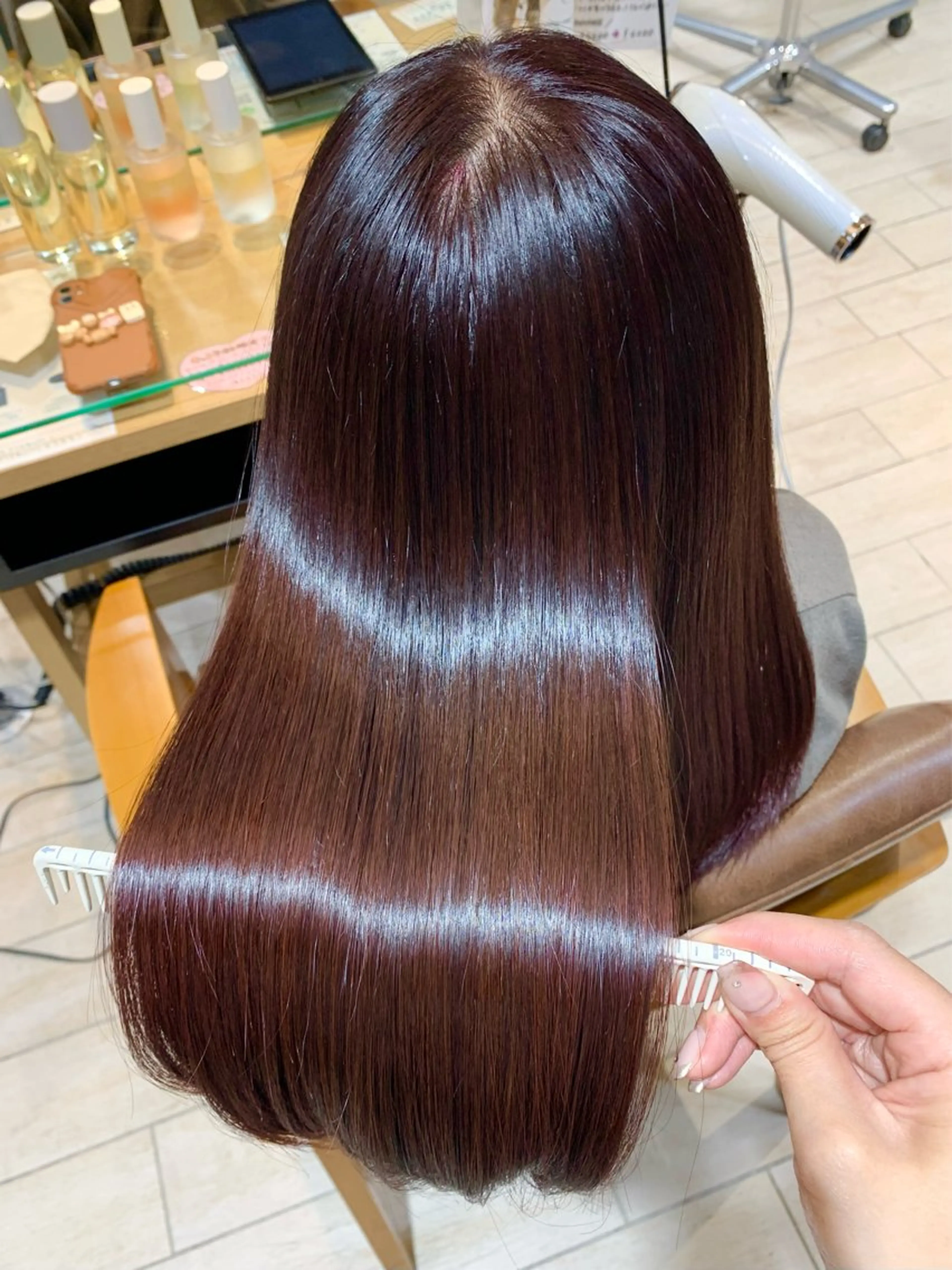 ロング カラー ブラウンカラー まろやかベージュ／ 大上なおみのヘアスタイル