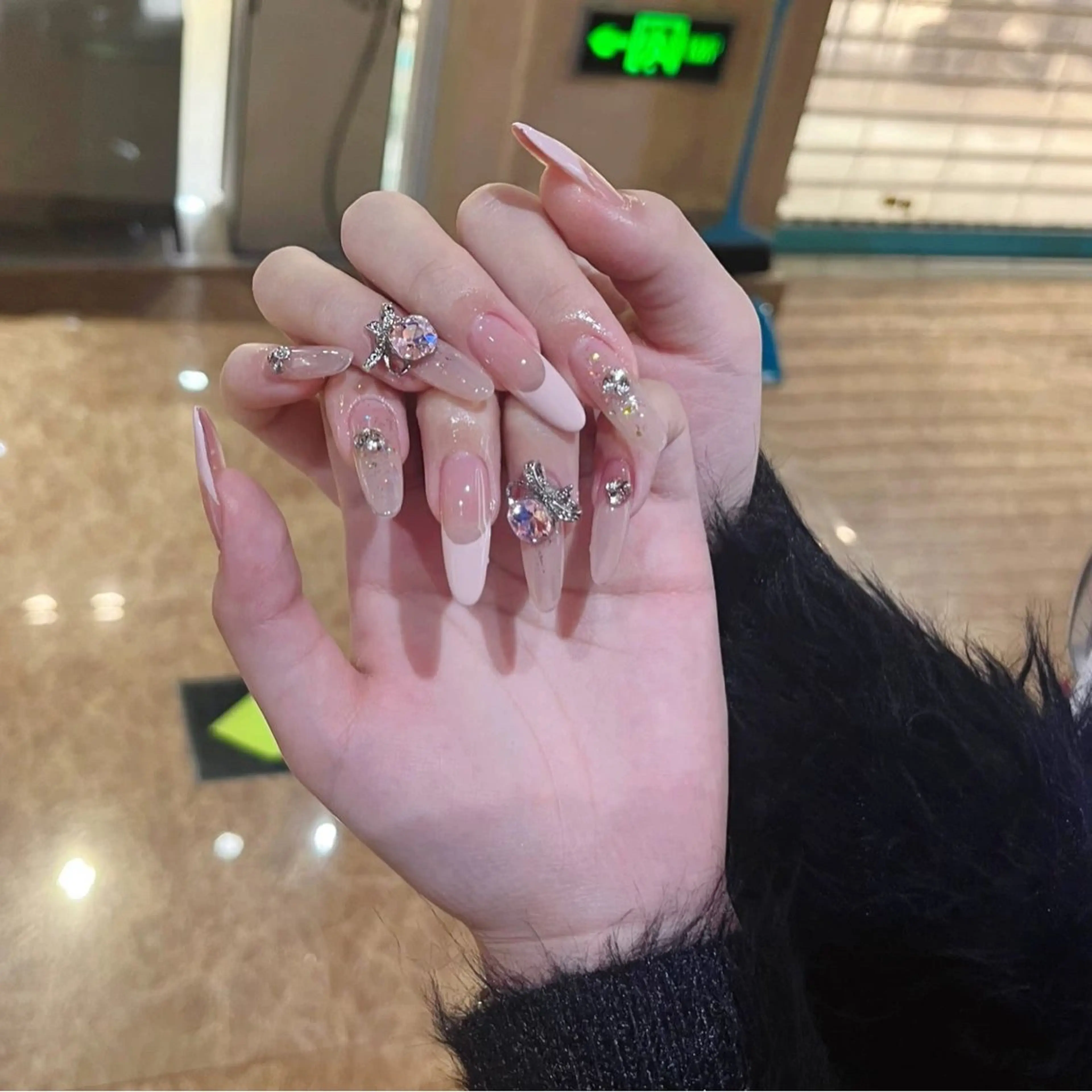 ネイル 菲菲ネイルサロン所属・FJ ネイルサロンのネイルデザイン