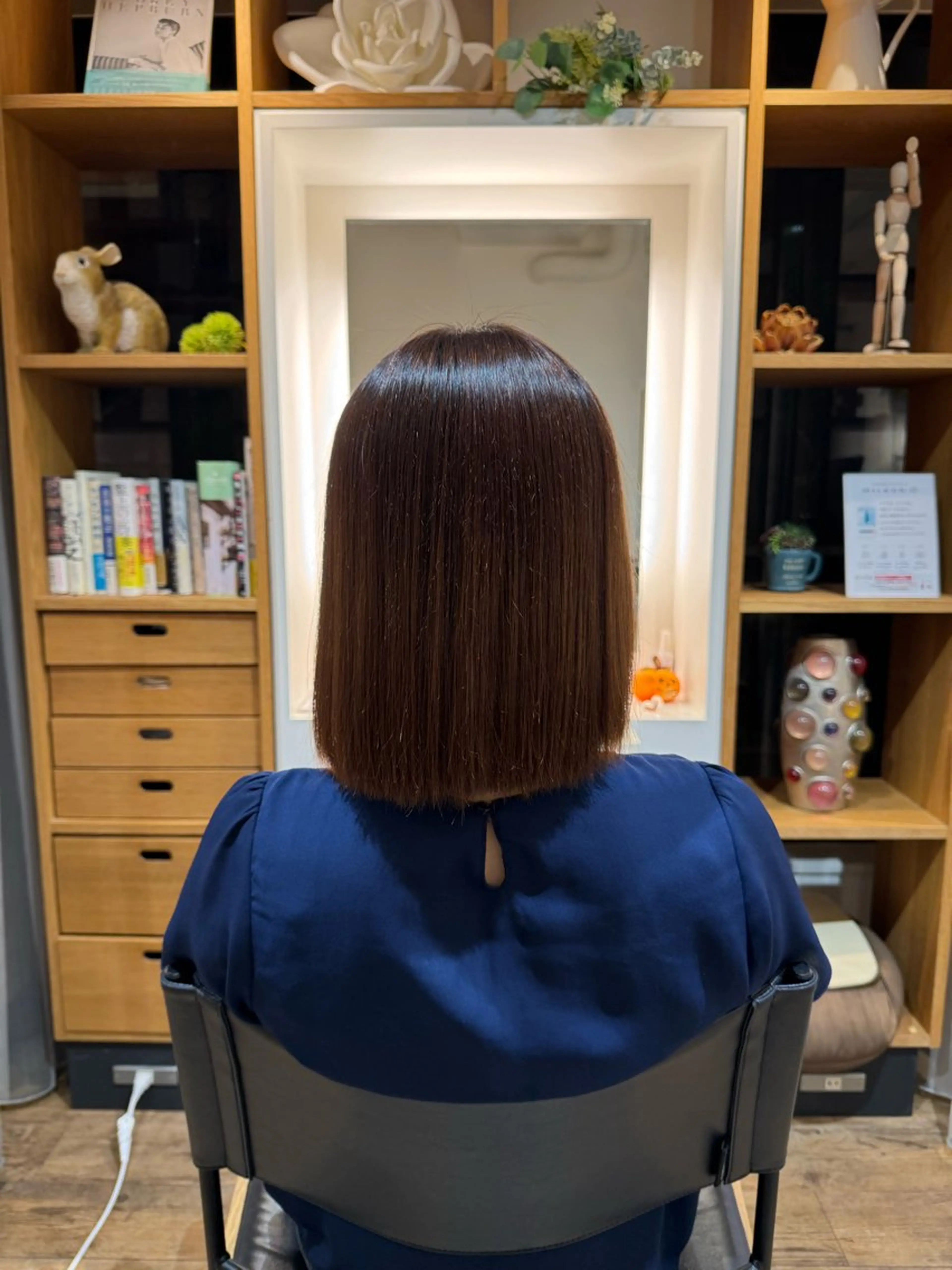 セミロング カット 縮毛矯正 トリートメント afloatkobe所属・美髪/髪質改善 川口凌弥のヘアスタイル