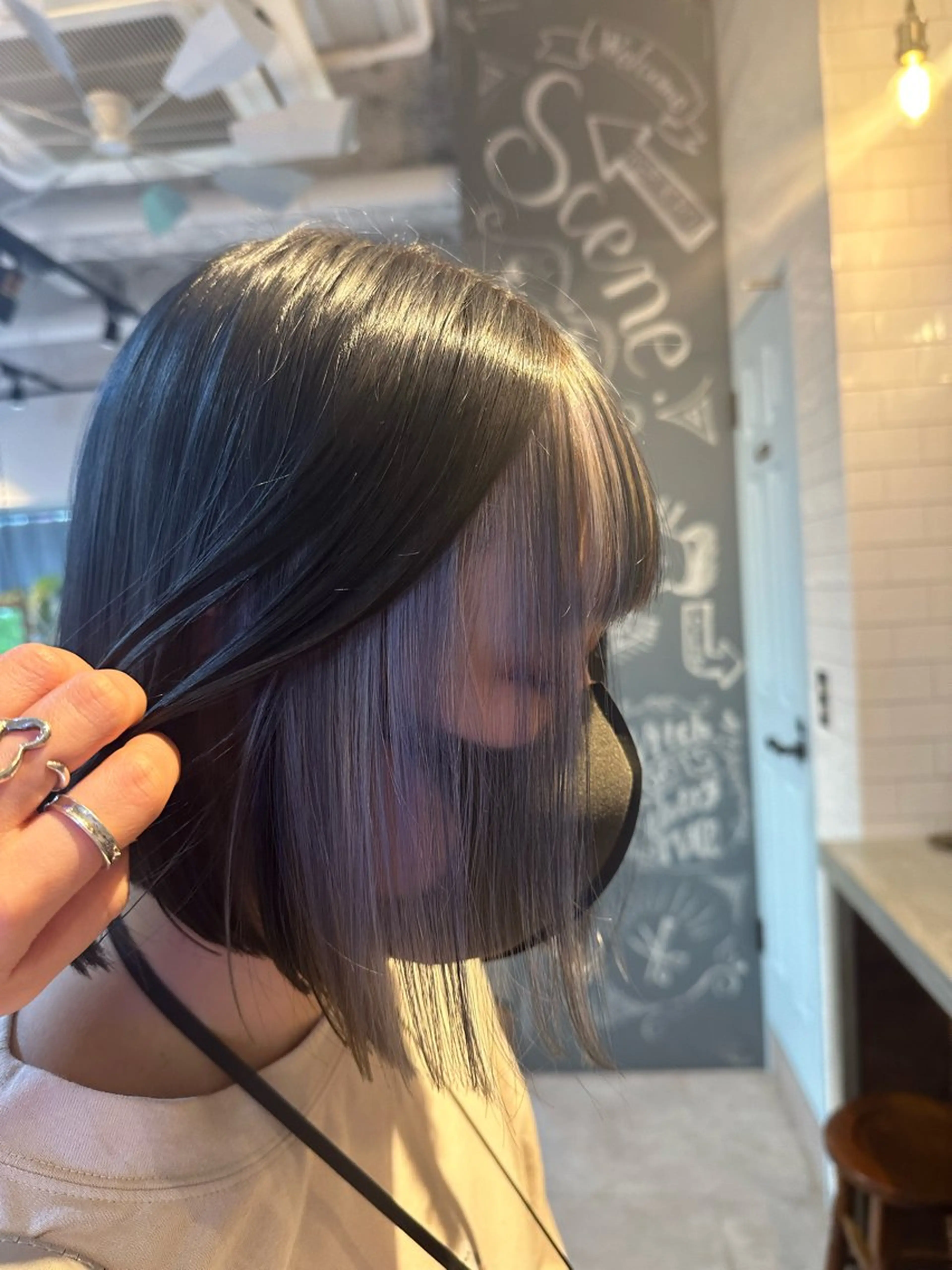 チラ見えがオシャレ🪞〈インナーカラー＋3stepトリートメント〉の写真