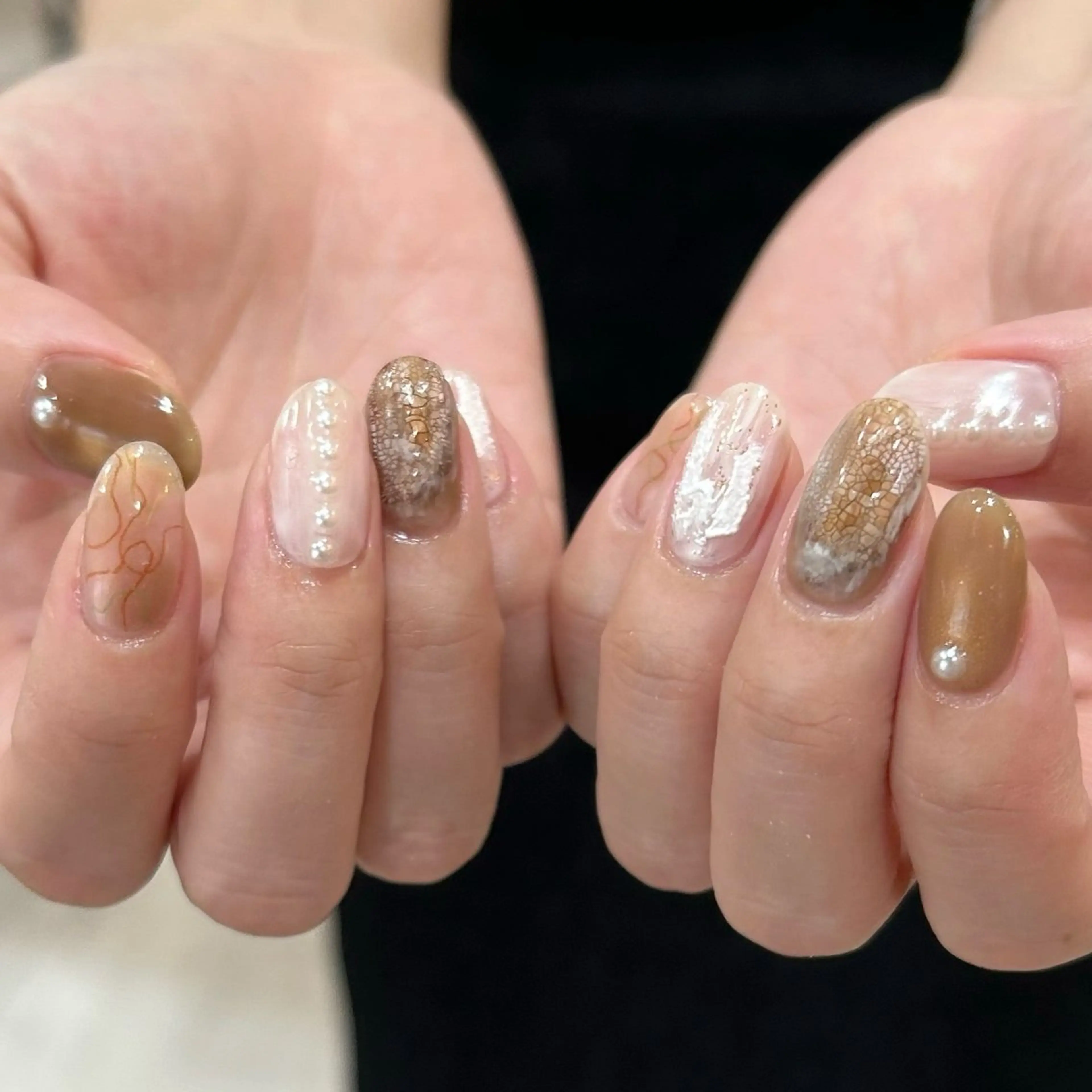 ネイル ハンドネイル shio ♡ 31日空きありのネイルデザイン