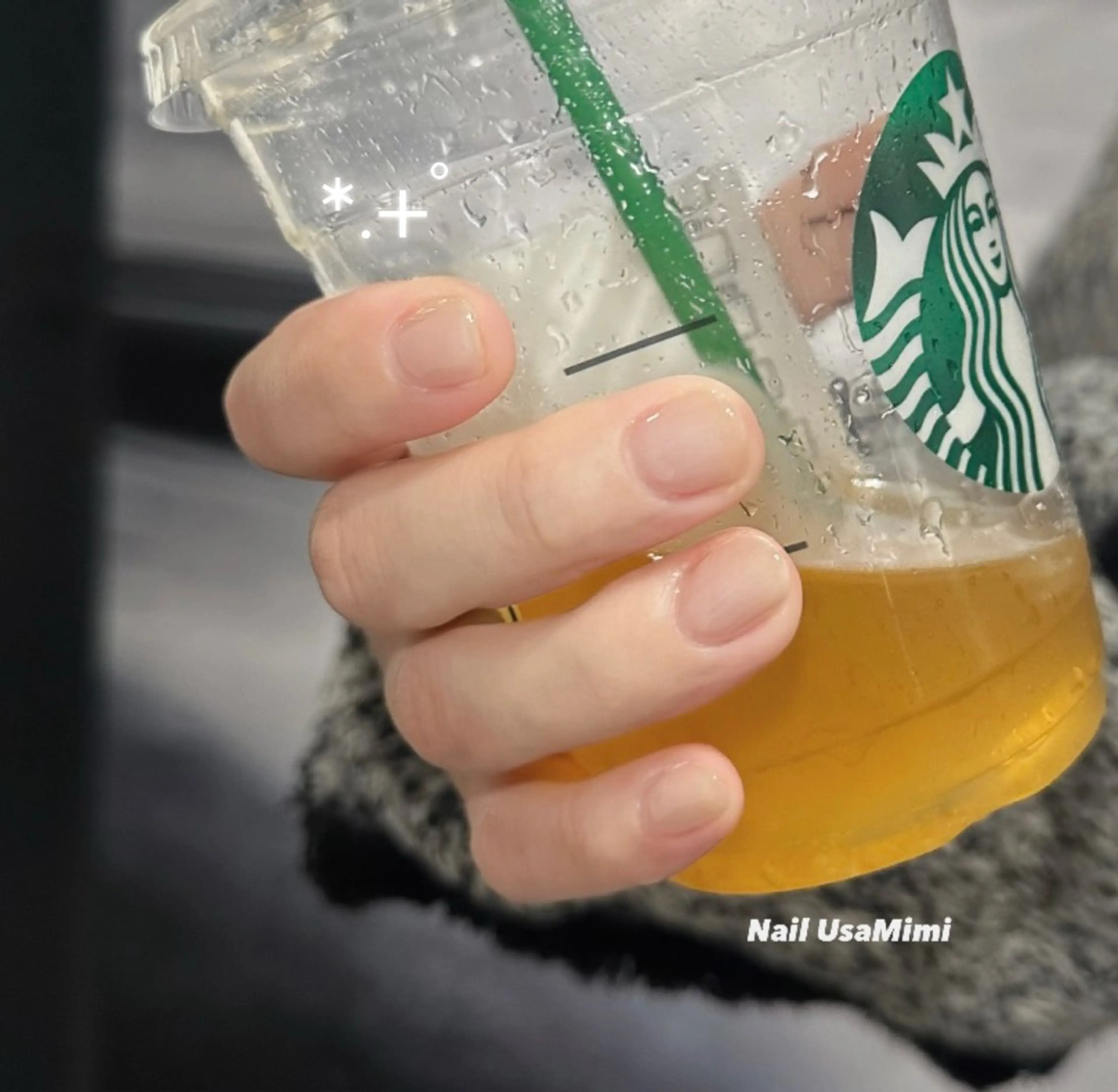 ネイル シンプルネイル ハンドネイル 本町NailUsaM imi MOMOKAのネイルデザイン