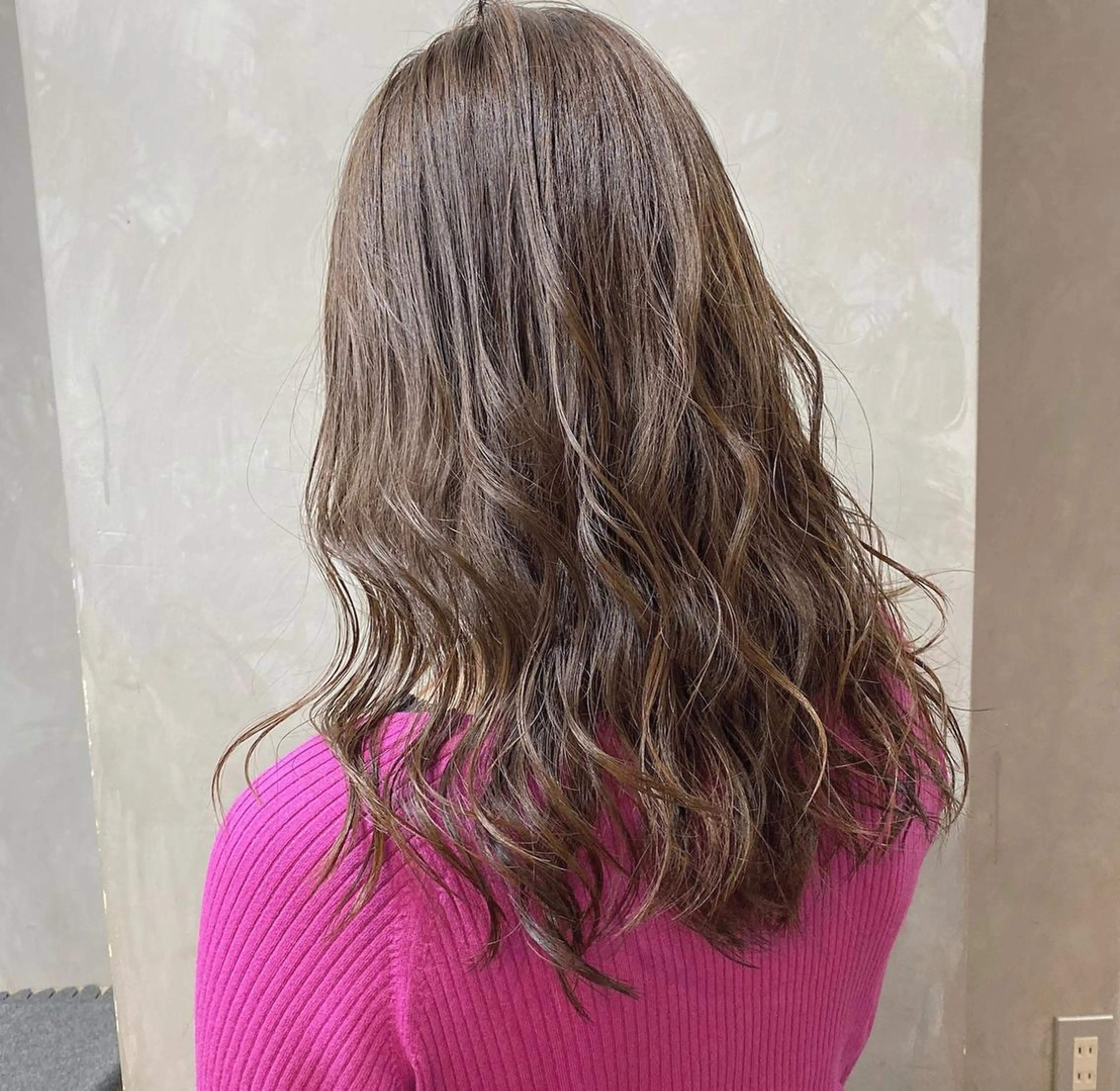 セミロング CLUTCH天王寺 西藤遥河のヘアスタイル