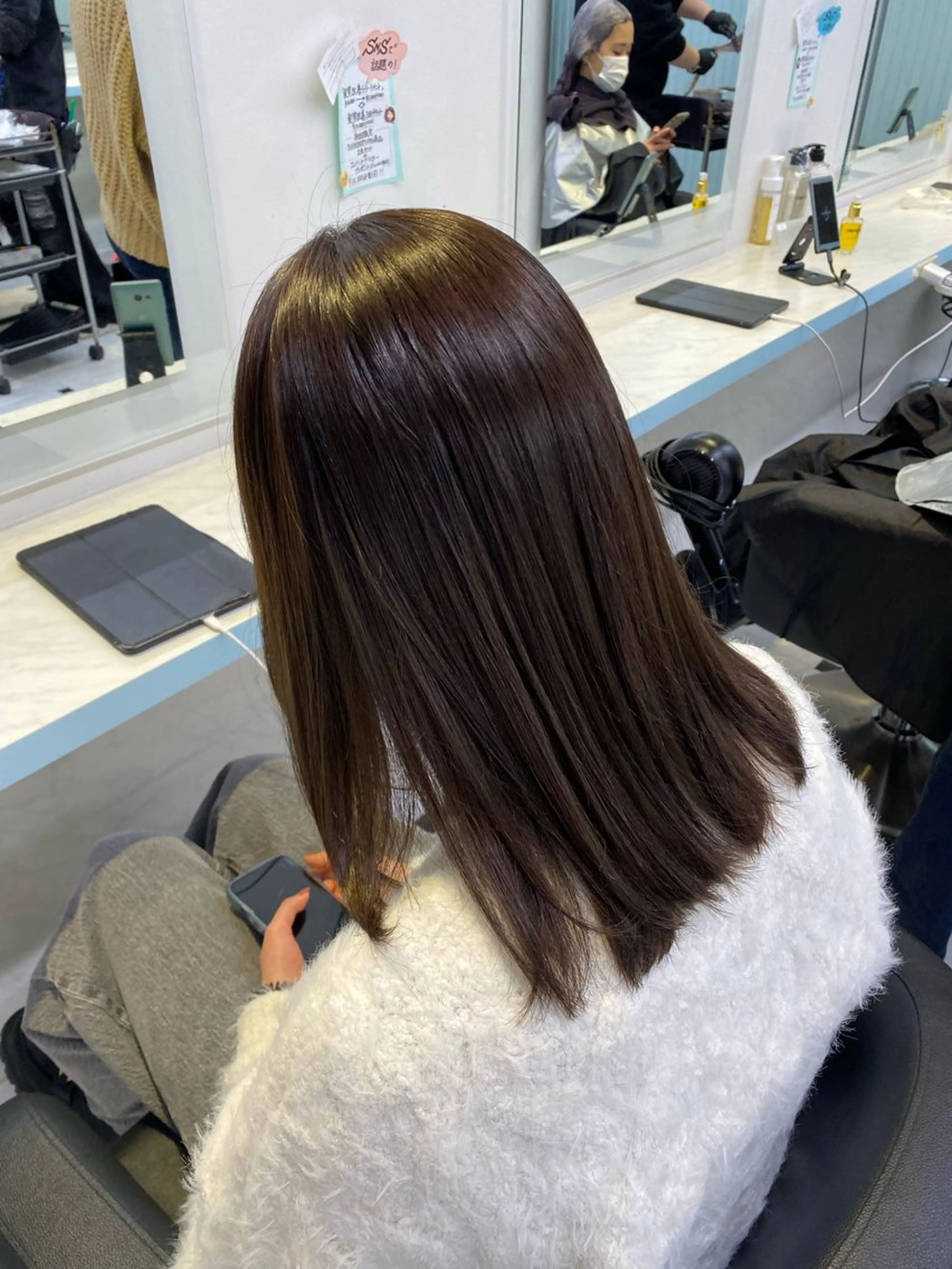 セミロング ヘアカラー 🩷モテ髪＆透明感 🩷ミルクティー🩷のヘアスタイル