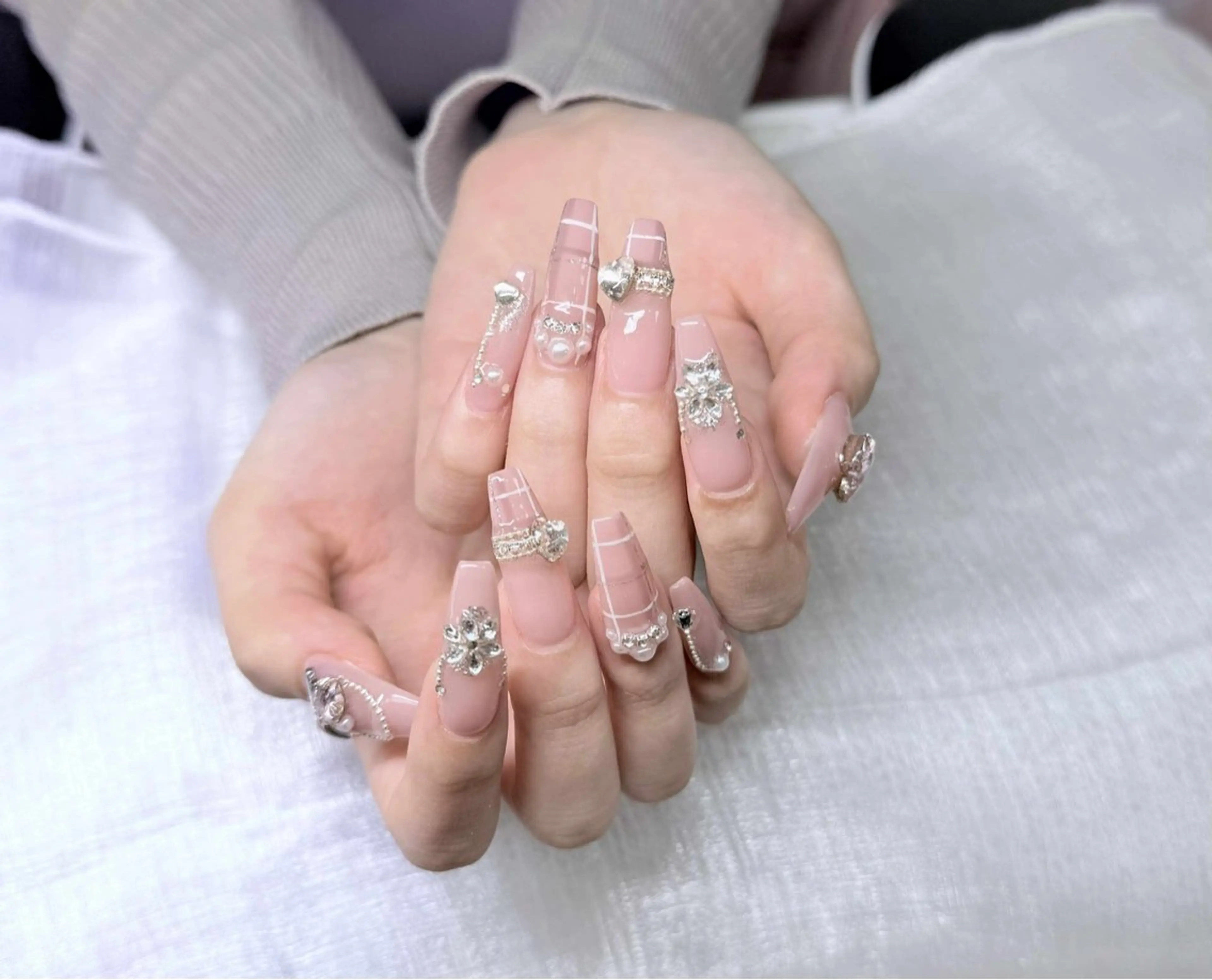 ネイル ハンドネイル Lee Nailsのネイルデザイン