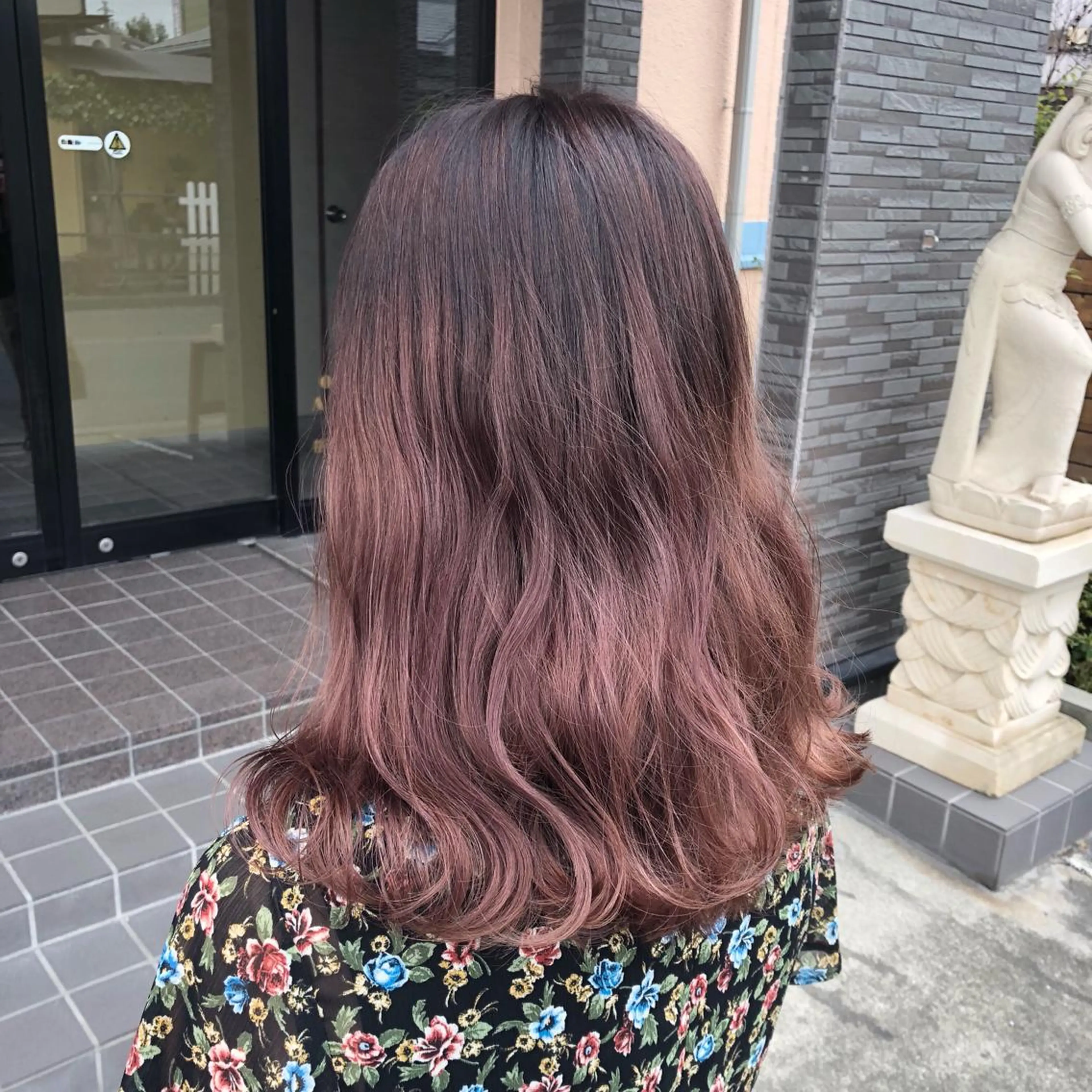 ロング カラー グラデーションカラー ピンクカラー 4-rest garden （フォーレストガーデン）所属・金井 直樹のヘアスタイル