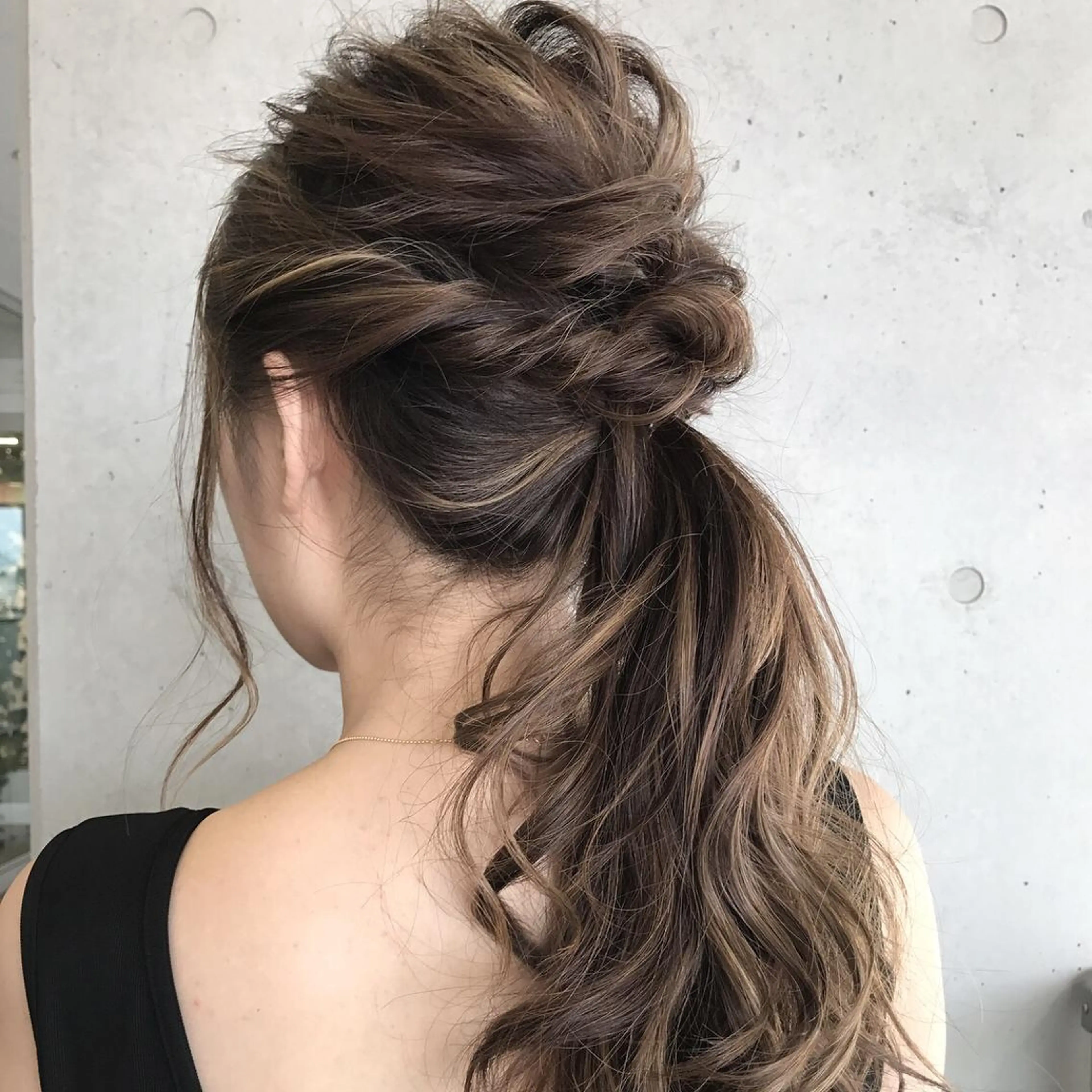 ロング カラー ヘアアレンジ ハーフアップ ハイライトカラー ハイライト 松本 明日可のヘアスタイル