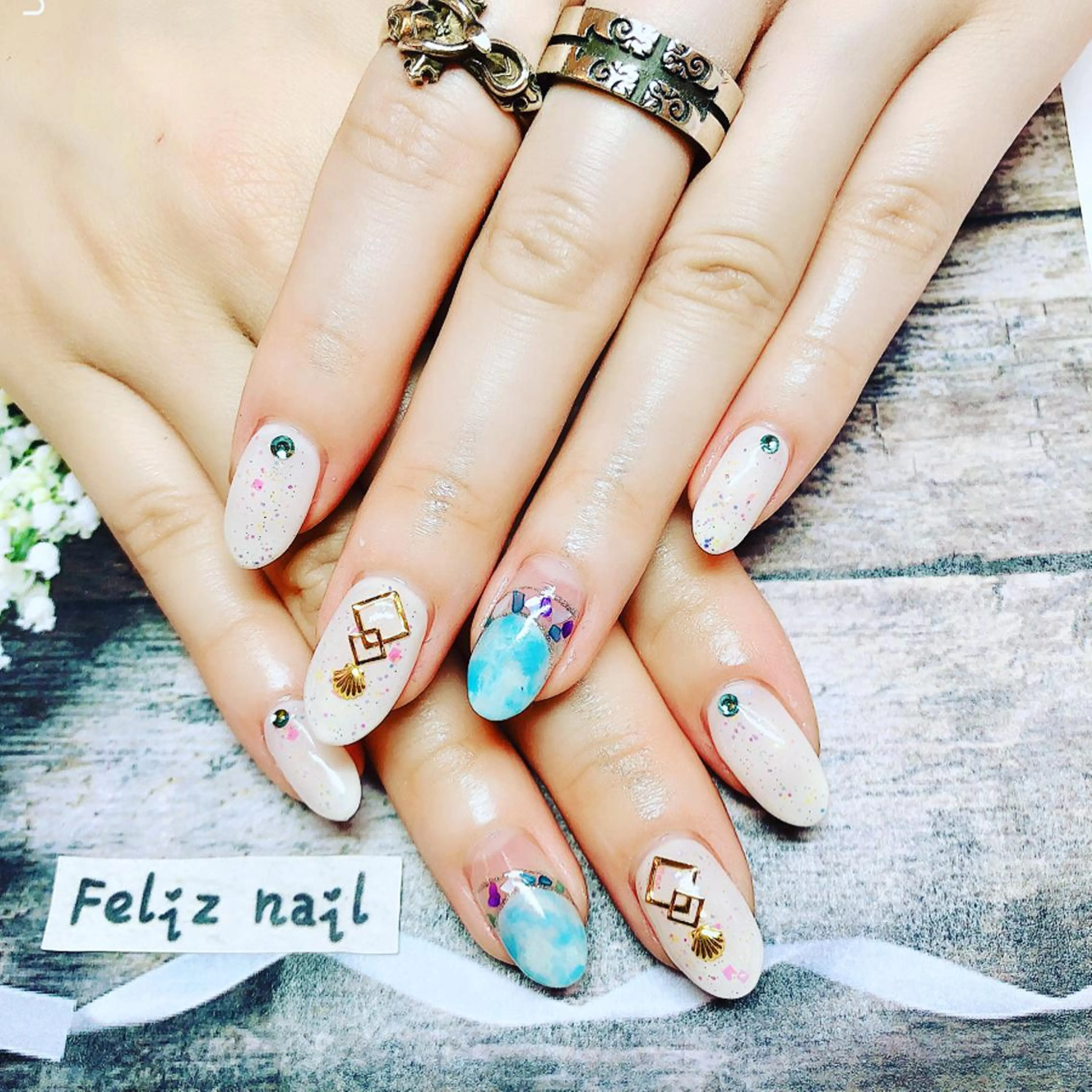 ネイル ブルー ジェルネイル ラメ(グリッター) 大理石ネイル(マーブル) ニュアンスネイル ハンドネイル ユキカ （ネイリスト）のネイルデザイン