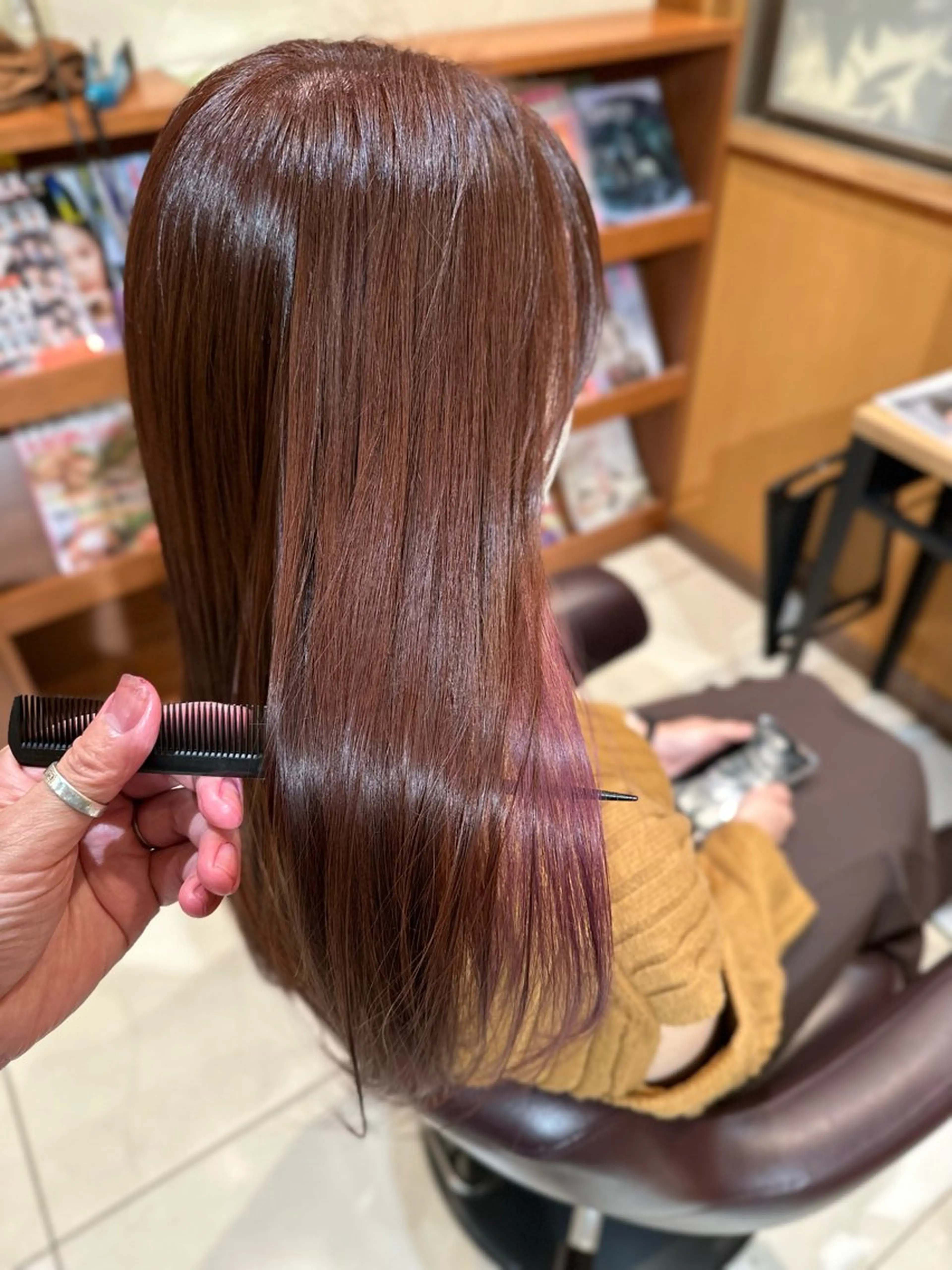 ロング カラー 髪質改善 トリートメント カット レイフィールド鈴鹿所属・青山 祐一朗のヘアスタイル