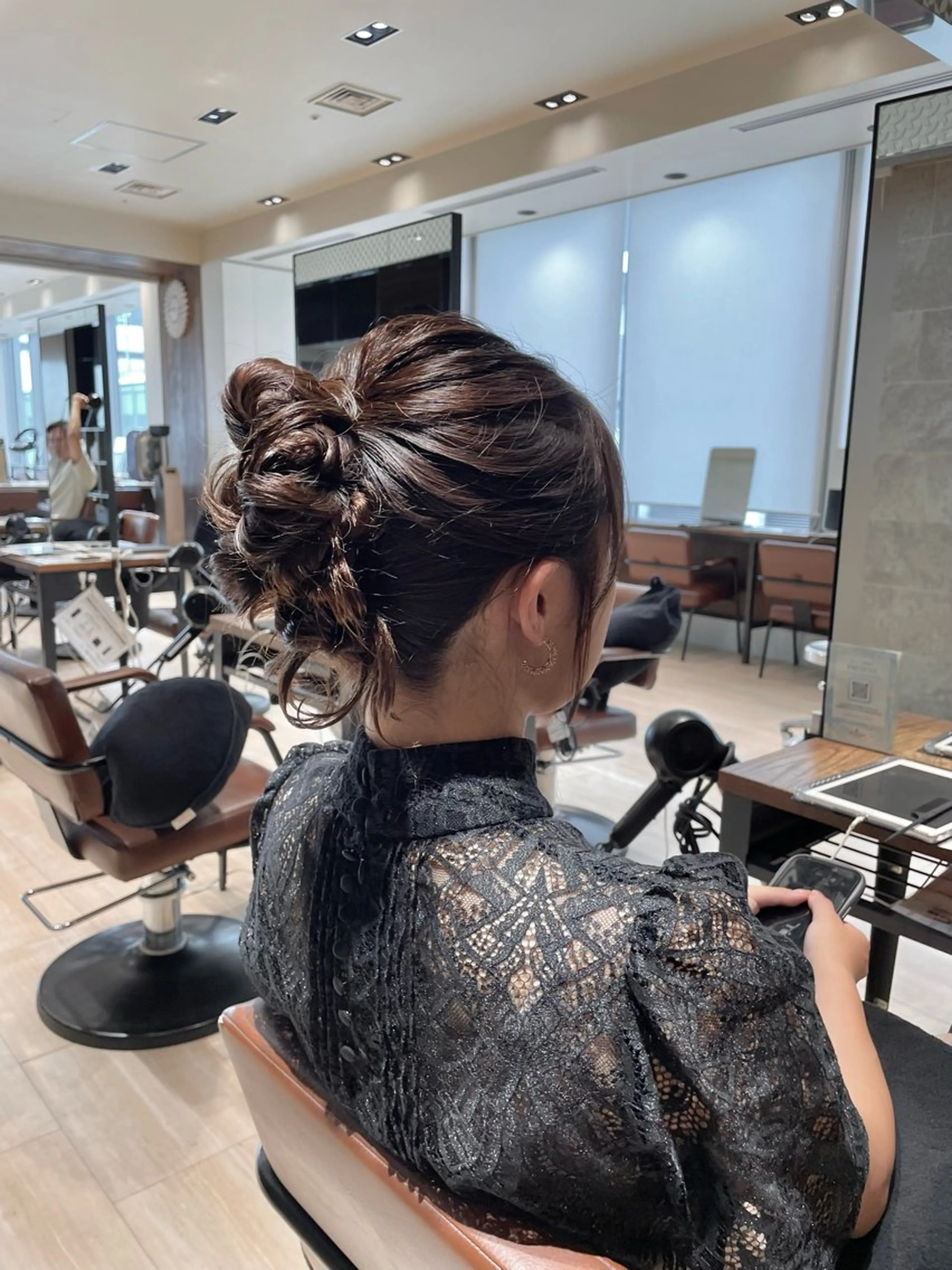 ヘアアレンジ お団子ヘア ヘアセット 艶カラー/アレンジ/ はまぐちうみのヘアスタイル