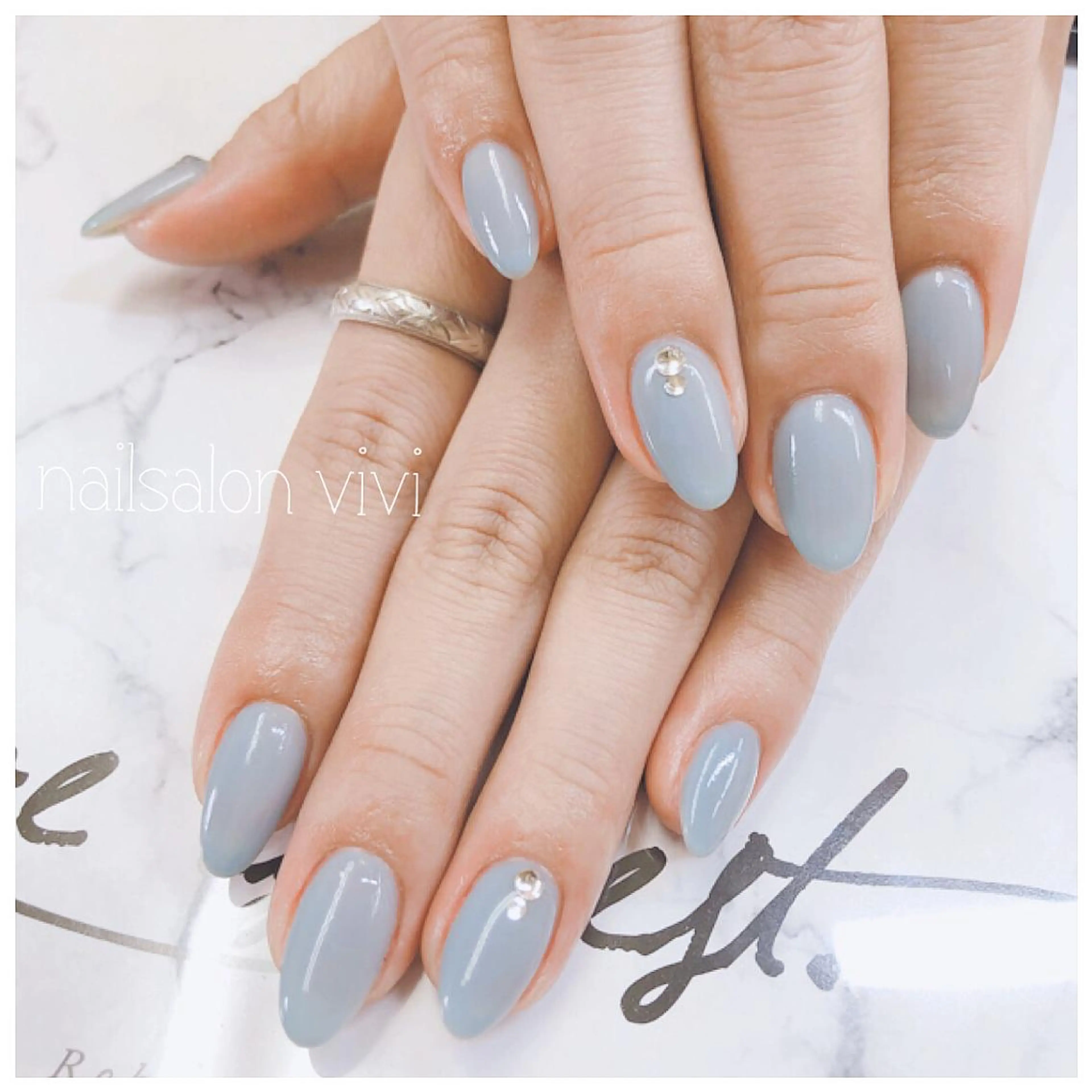 ネイル ＶＩＶＩ nailsalonのネイルデザイン